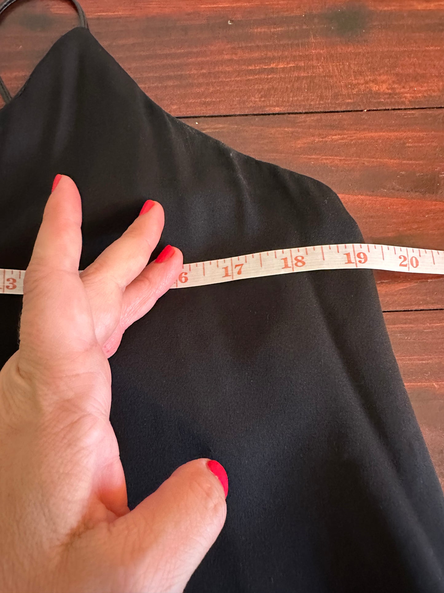 NWT Milly V-neck Flyaway Silk Tank in Black - Size Large