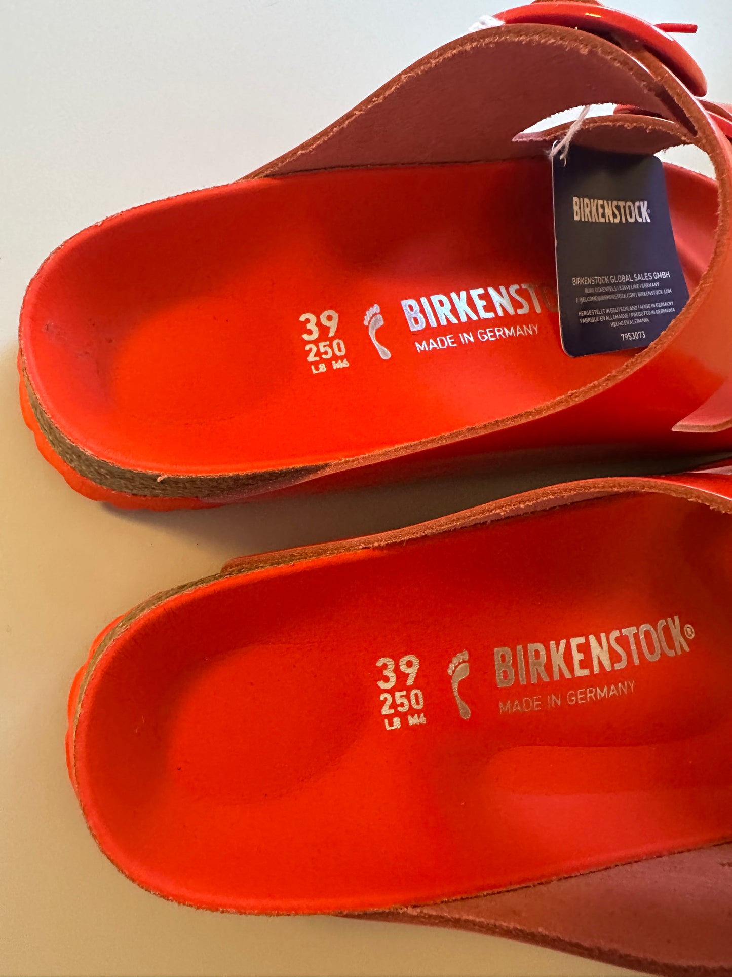 New Birkenstock Arizona Big Buckle Sandals in High Shine Tomato | Size 39