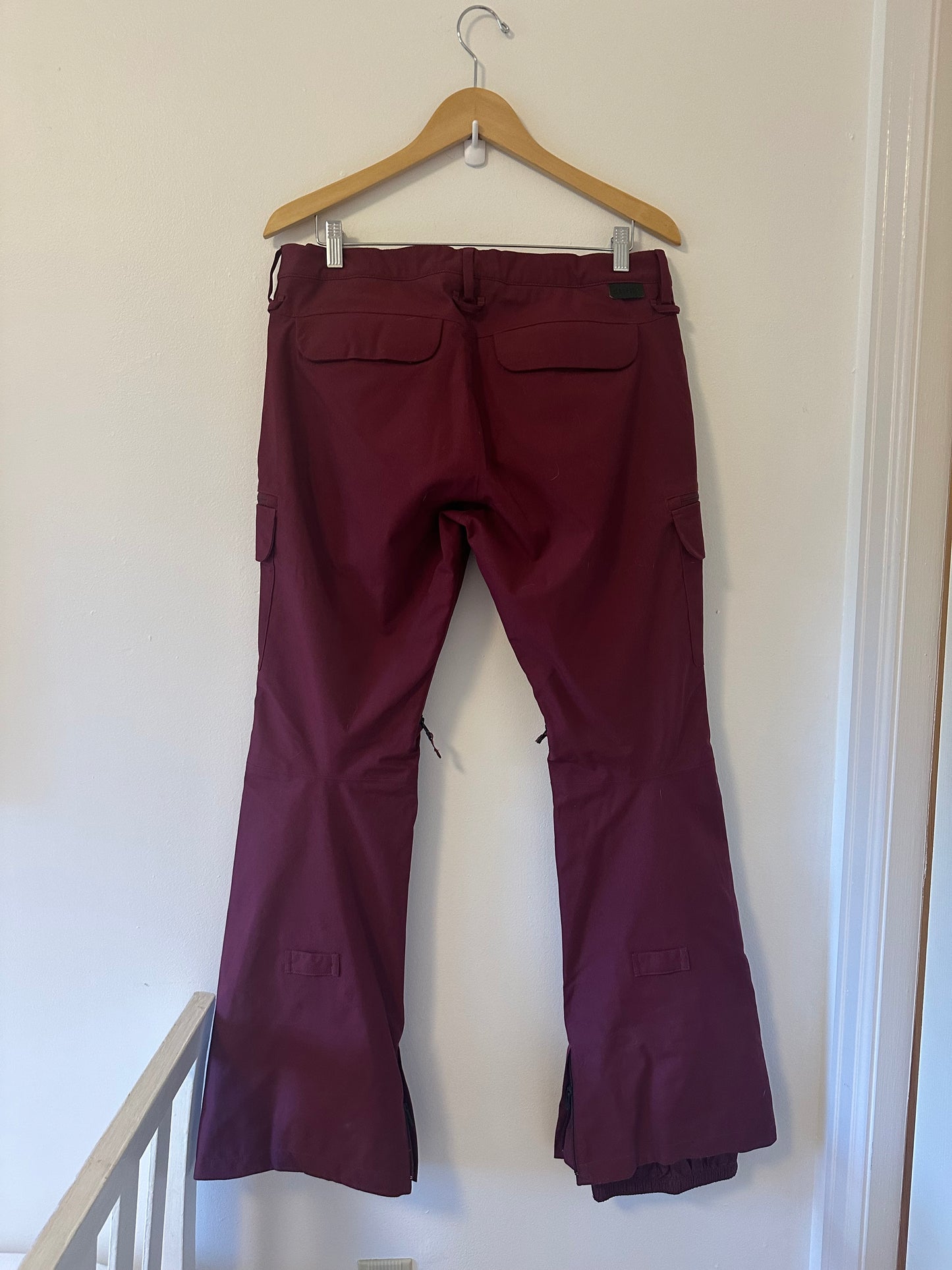 Burton Burgundy Cargo Snowboard Snow Pants - Size Medium