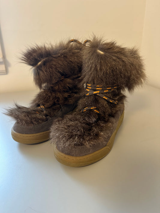 Serafini Fur Moon Boots with Lace-Up Detail | Size 39