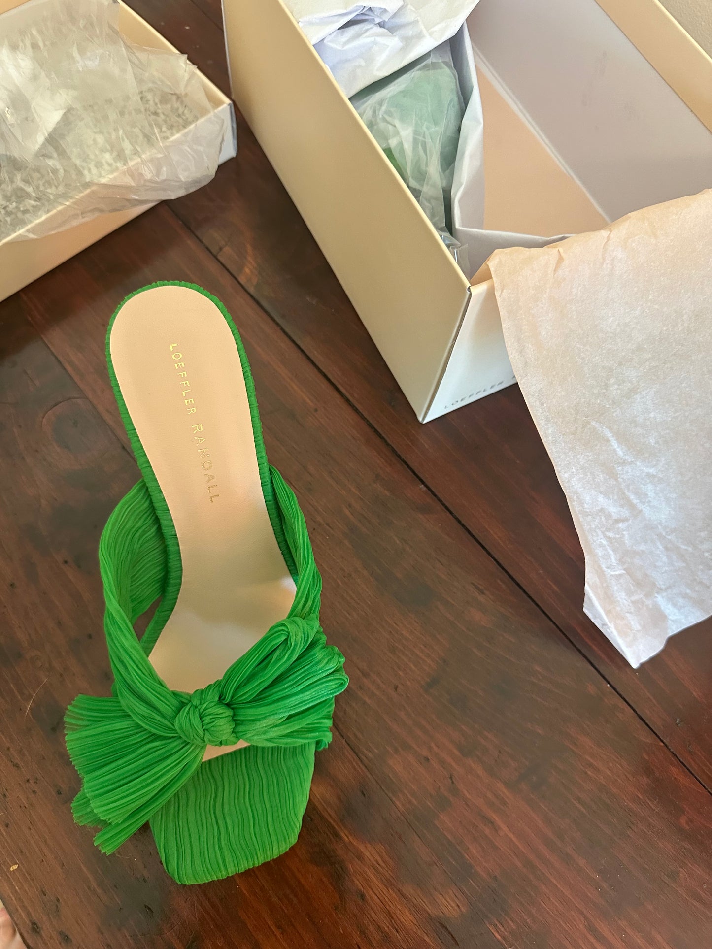 Loeffler Randall Women's Claudia Clover Pleated Bow Mule Sandals Size 9