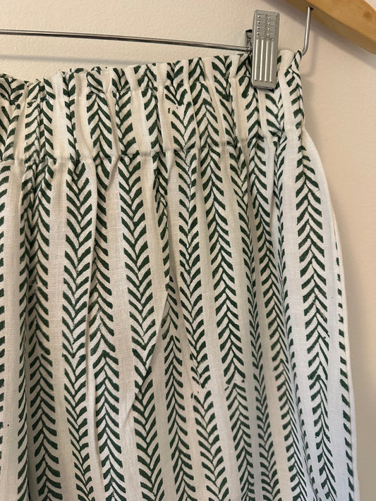 Emerson Fry New Pull On Shorts in Climbing Vine Linen Size Small