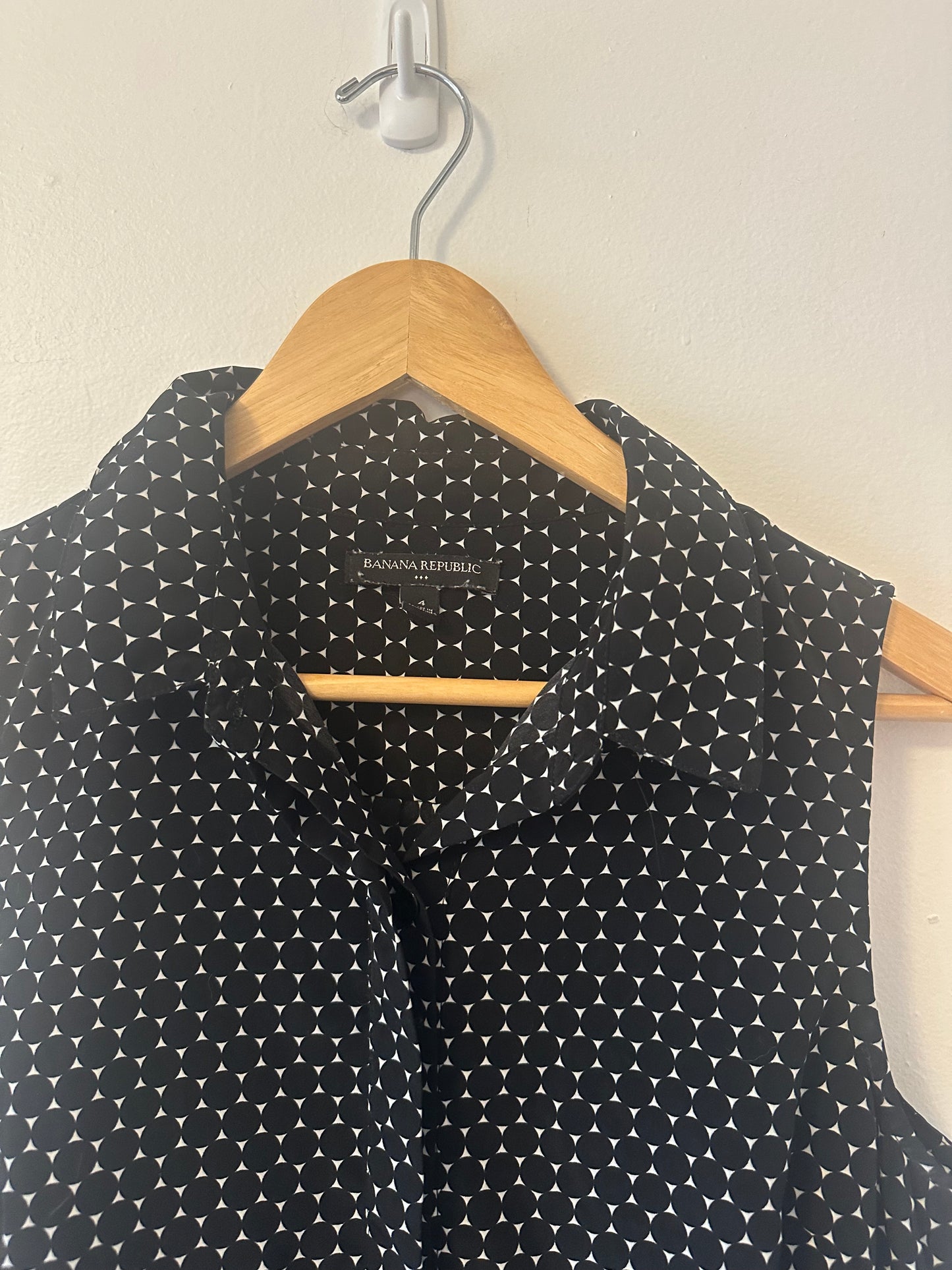 Banana Republic Black and White Sleeveless Mini Dress | Size 4