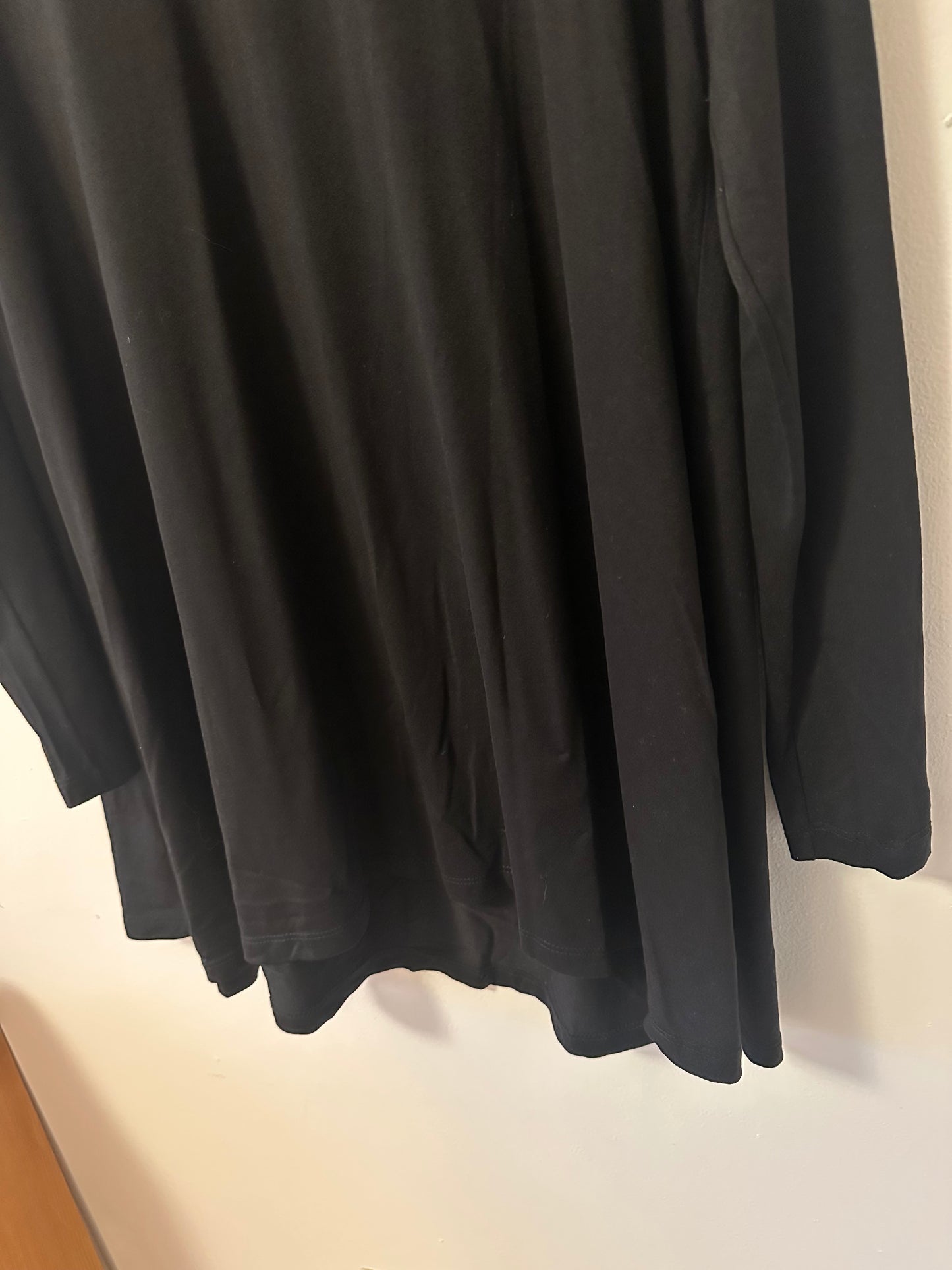 Susana Monaco Classic Black Flowy Tunic Length Turtleneck