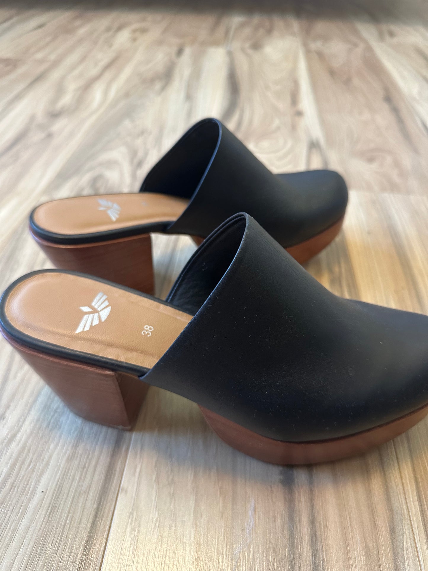 Fortress Ava Clog Mule in Black - Size 38