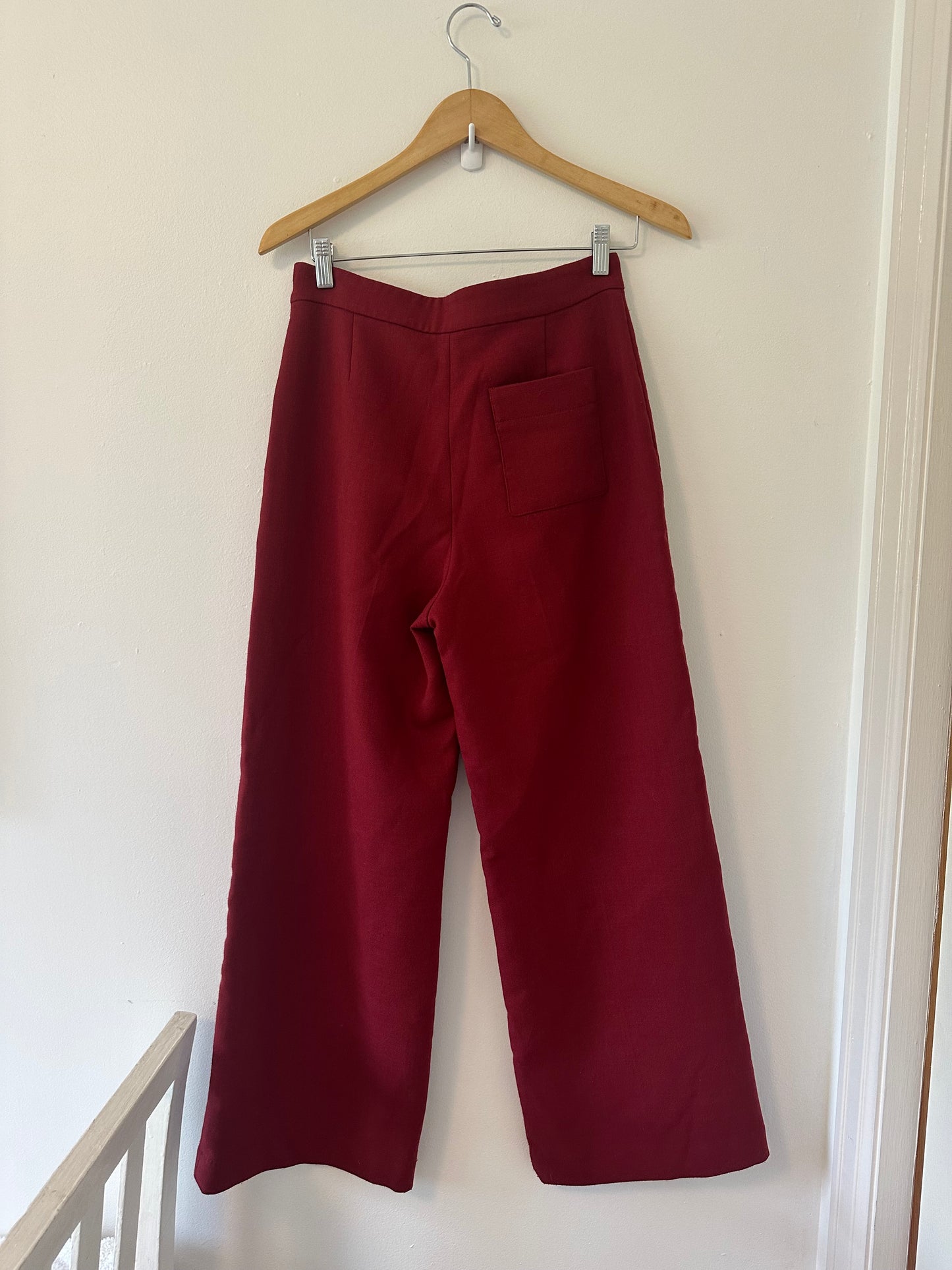 Sezane Marino Trousers in Burgundy - Size 40