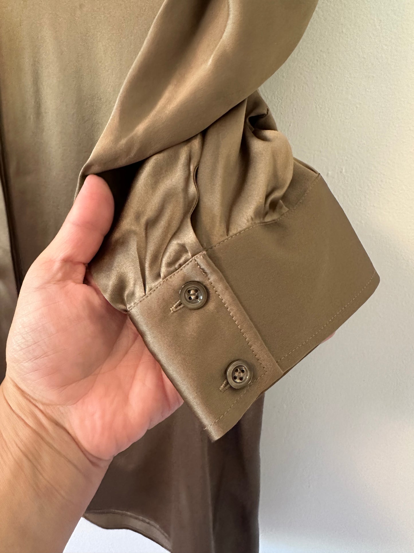 Frame Gillian Silk Puff Sleeve Blouse in Brown | Size Medium