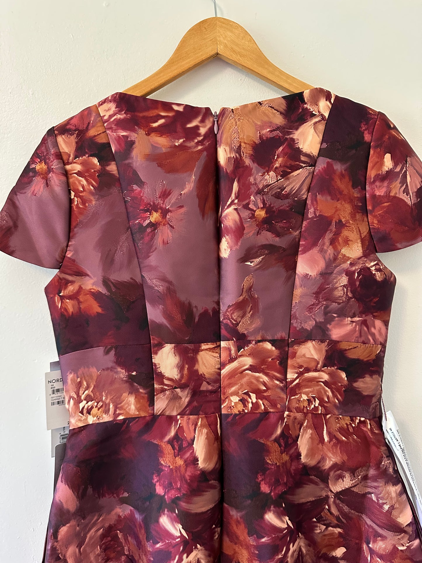 NWT Kay Unger Tierney Floral Midi Dress in Garnet Multi - Size 10