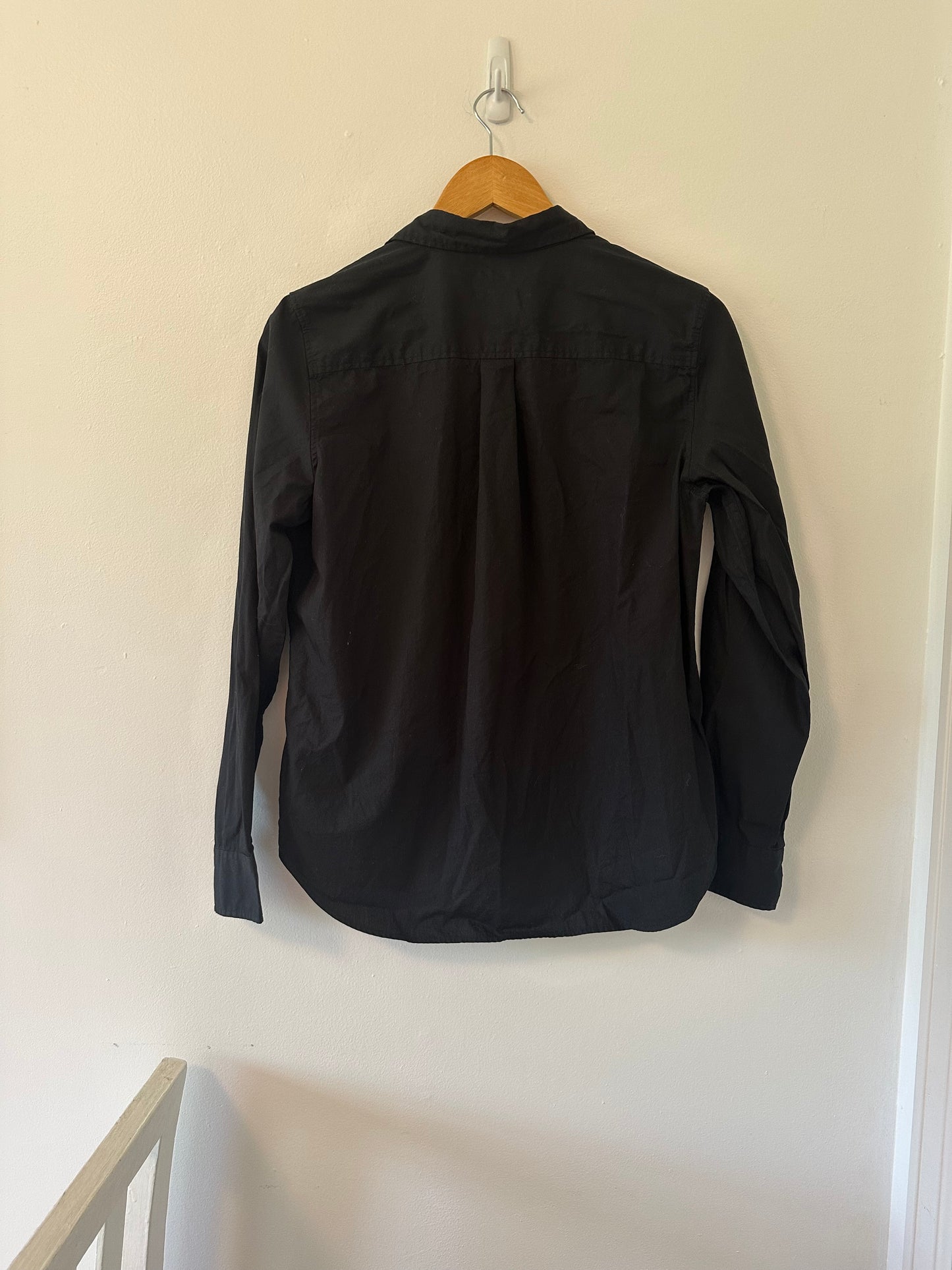 GAP Perfect Shirt in Black Cotton Poplin - Size Small