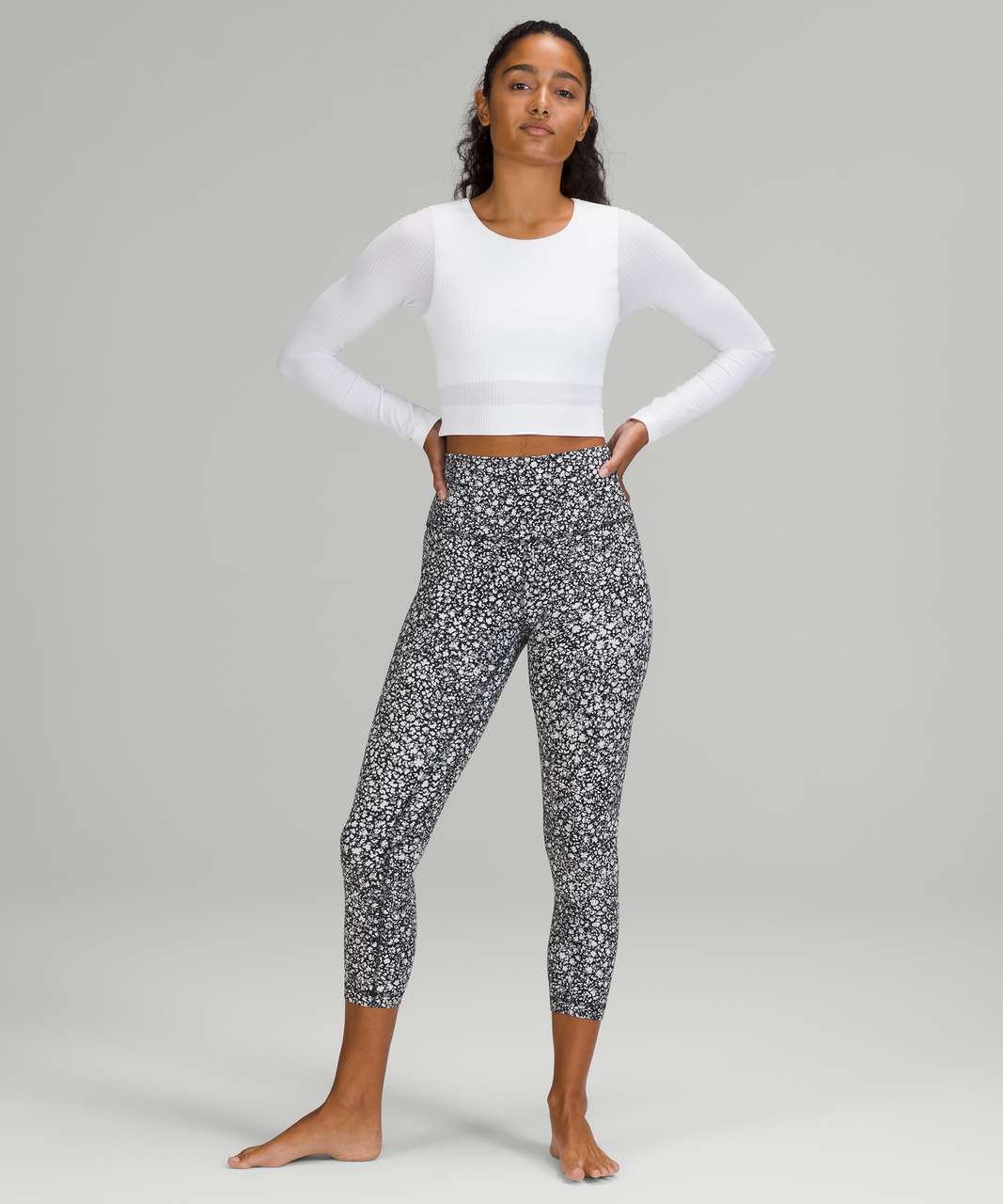 Lululemon Align High-Rise Crop 23" Venture In Floral Alpine White Black | Size 8
