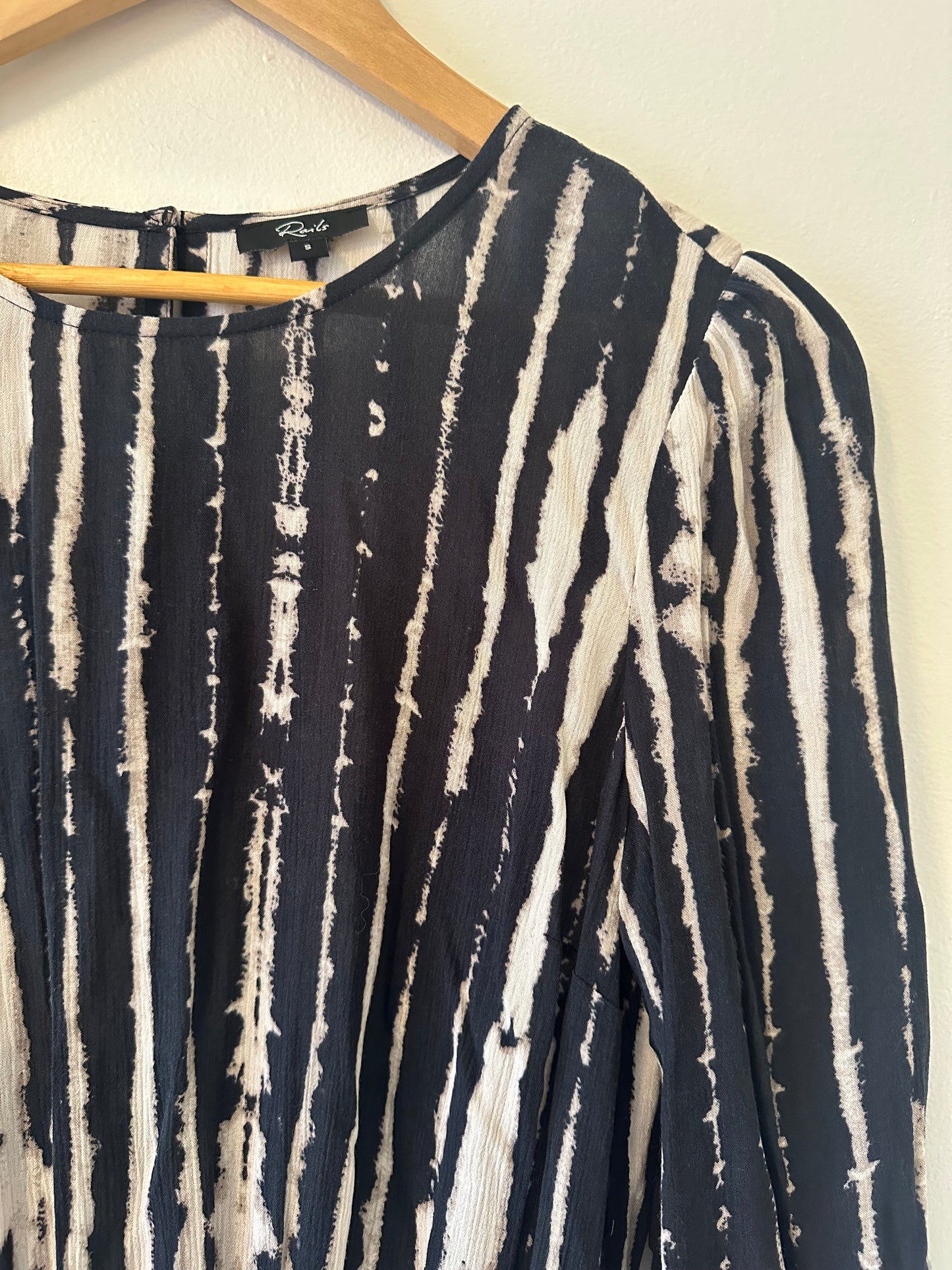 Rails Inez Mini Dress in Black Nile Size Small