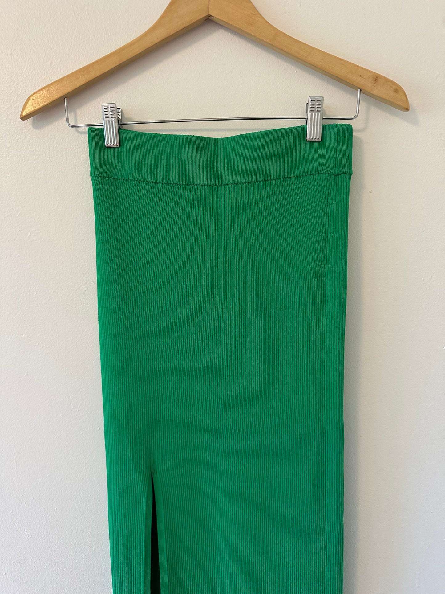 Zara Ribbed Midi Skirt with Slit in Green - Size Small