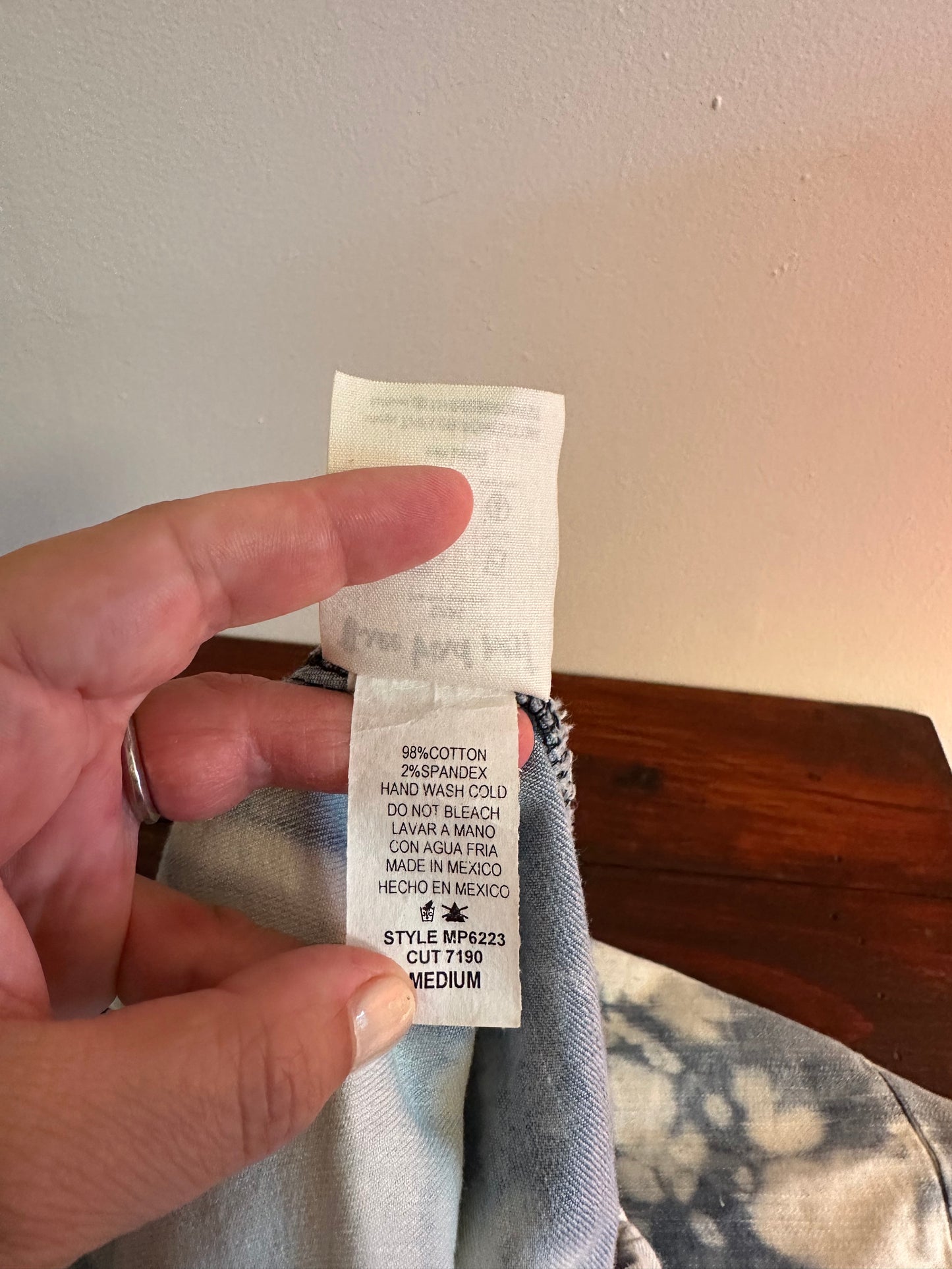 Three Bird Nest The So Comfy Wide Leg Pant in Blue Bleached Denim - Size Medium