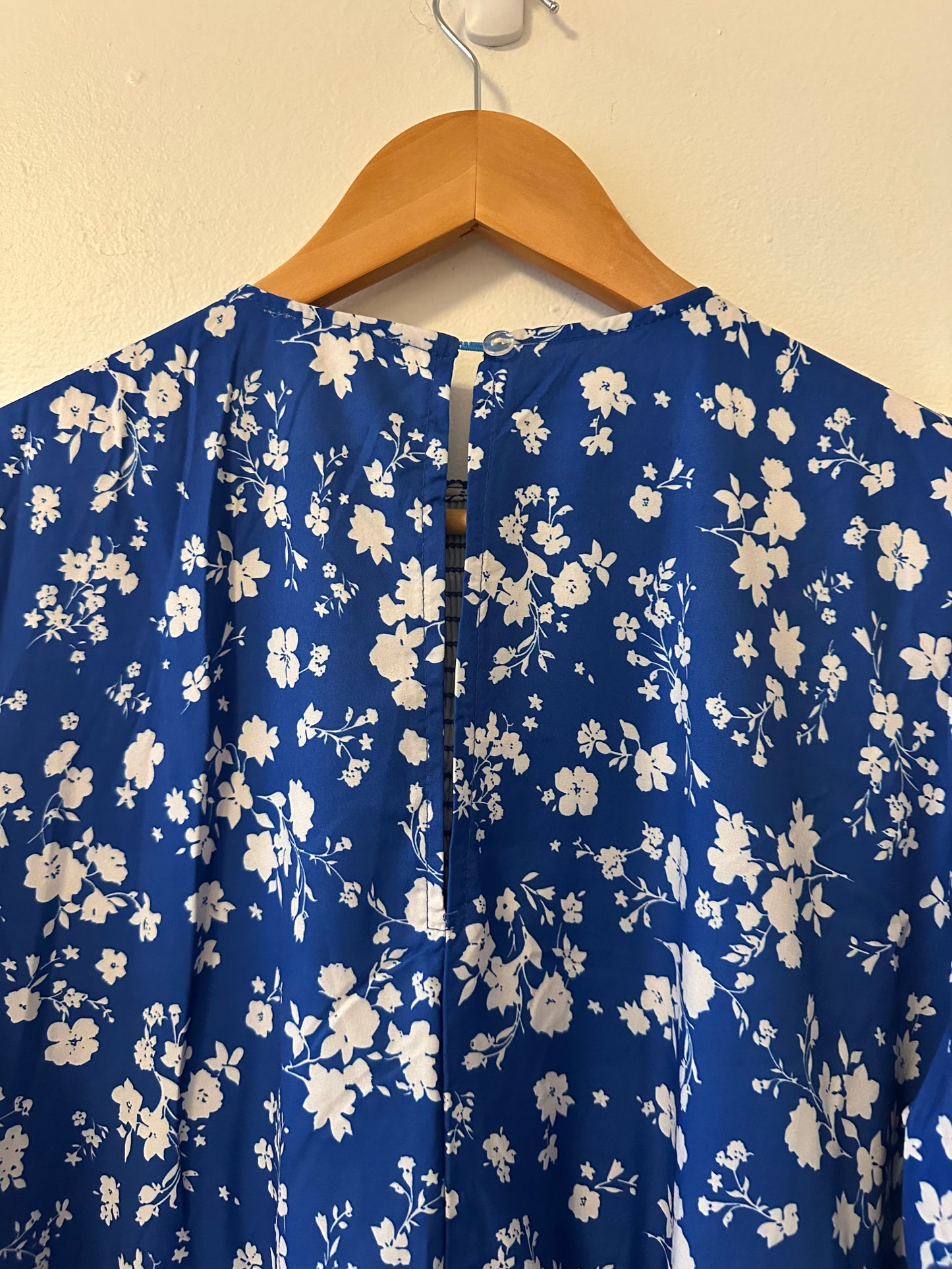 Sunday Up Smocked Bodice Blue and White Floral Dress | Size Large