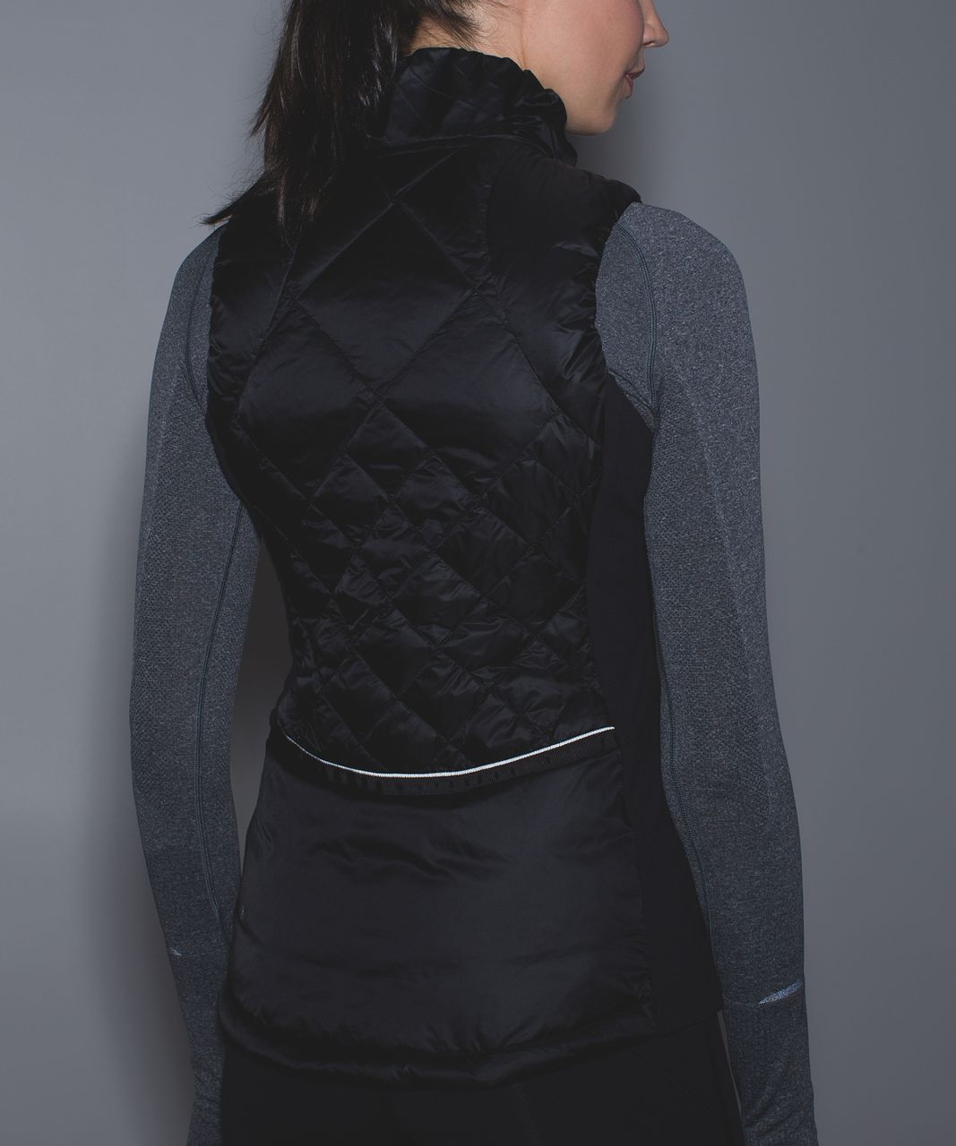 Lululemon Down For a Run Quilted Vest in Black | Size 8