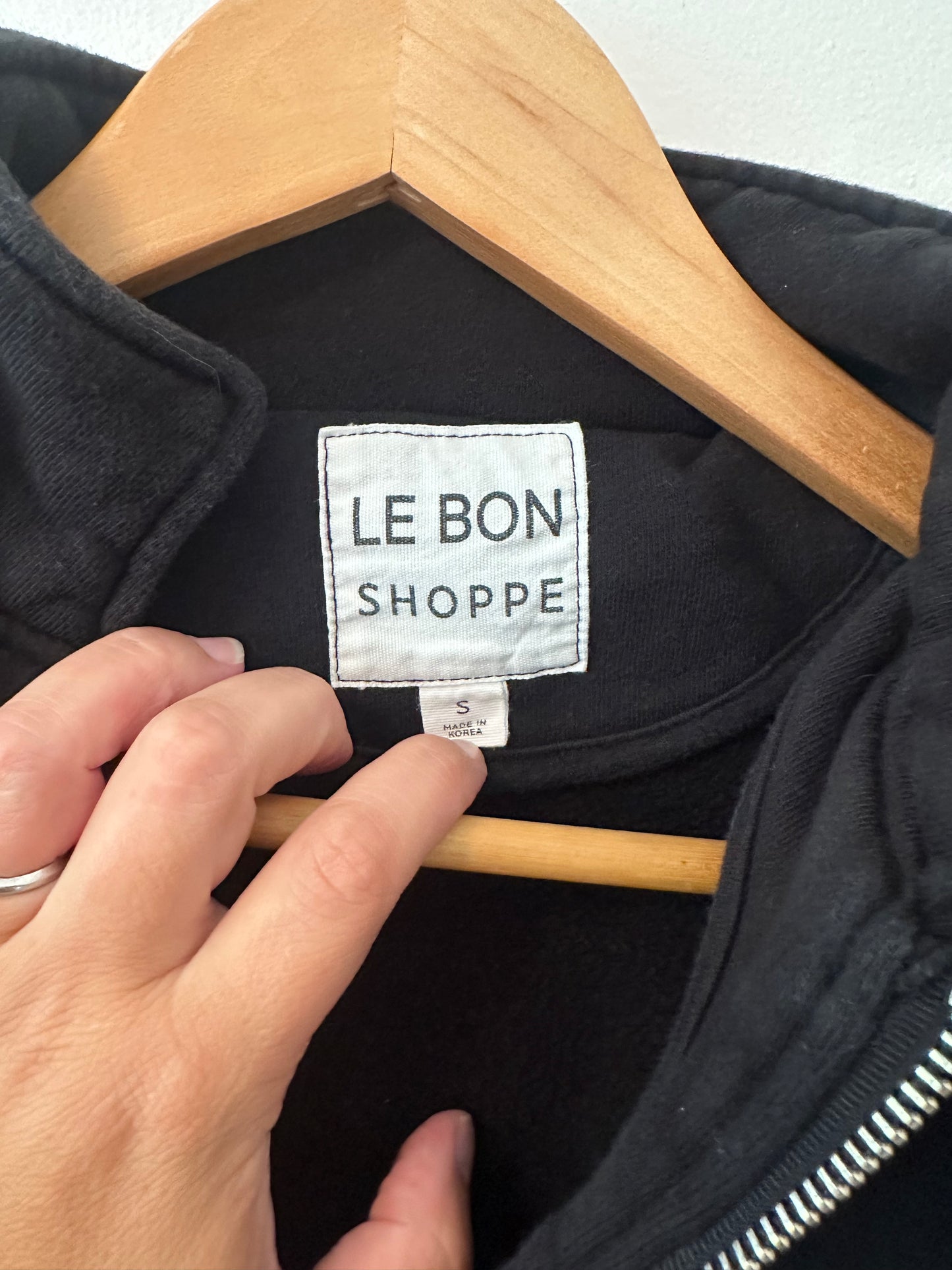 Le Bon Shoppe Noah Fleece Top in Black - Size Small