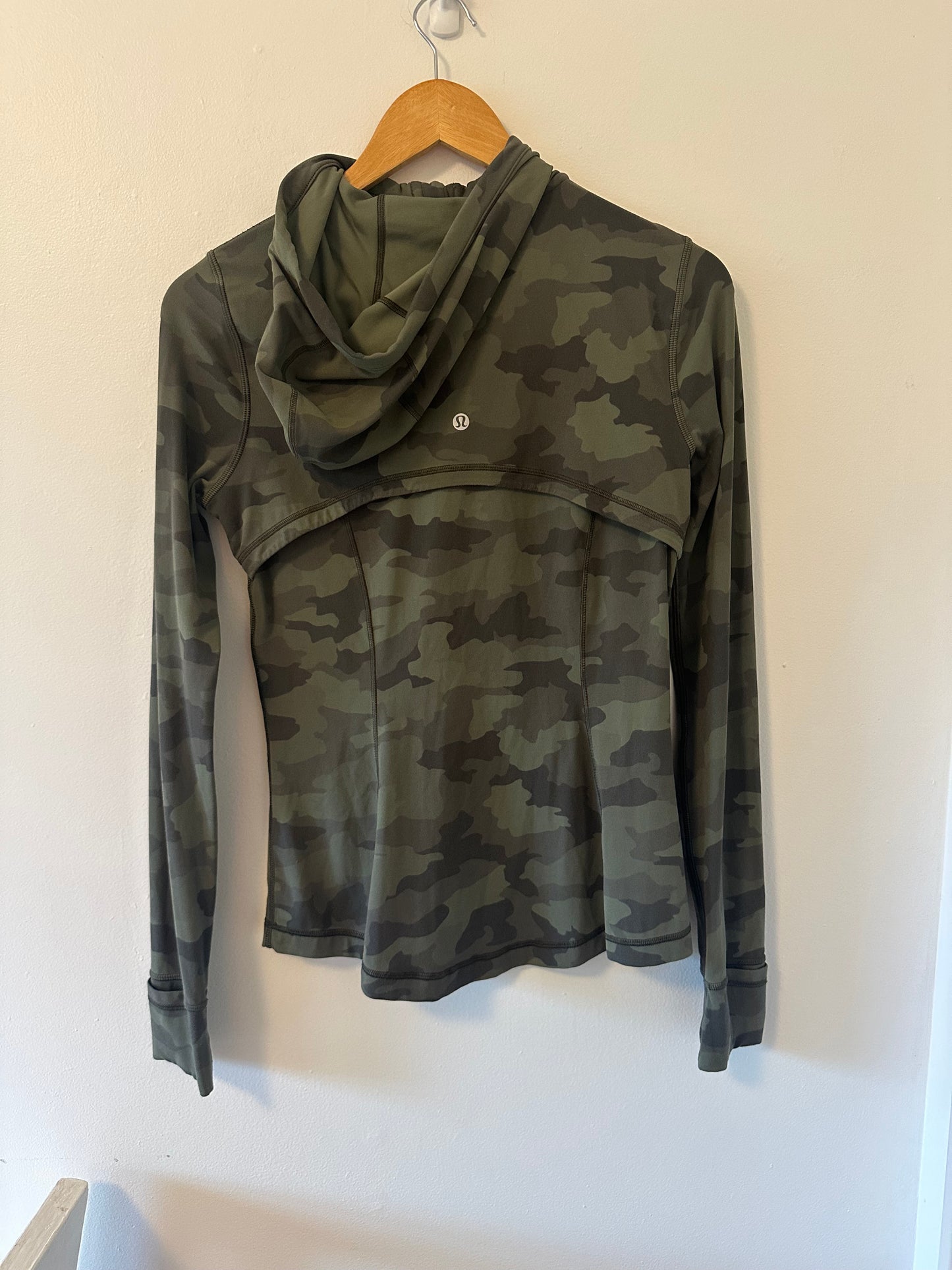 Lululemon Hooded Define Jacket *Nulu Camo Green Twill Multi - Size 8