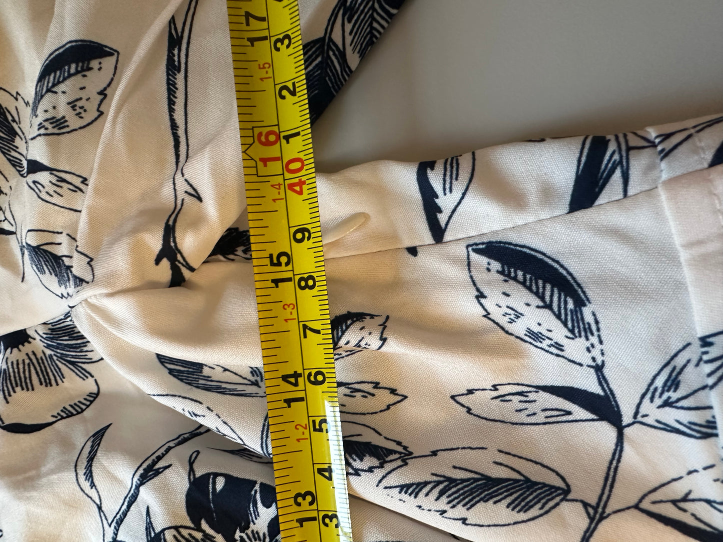 NWT Petallush Floral Half Sleeve V Neck Maxi Dress in Blue and White | Size Large