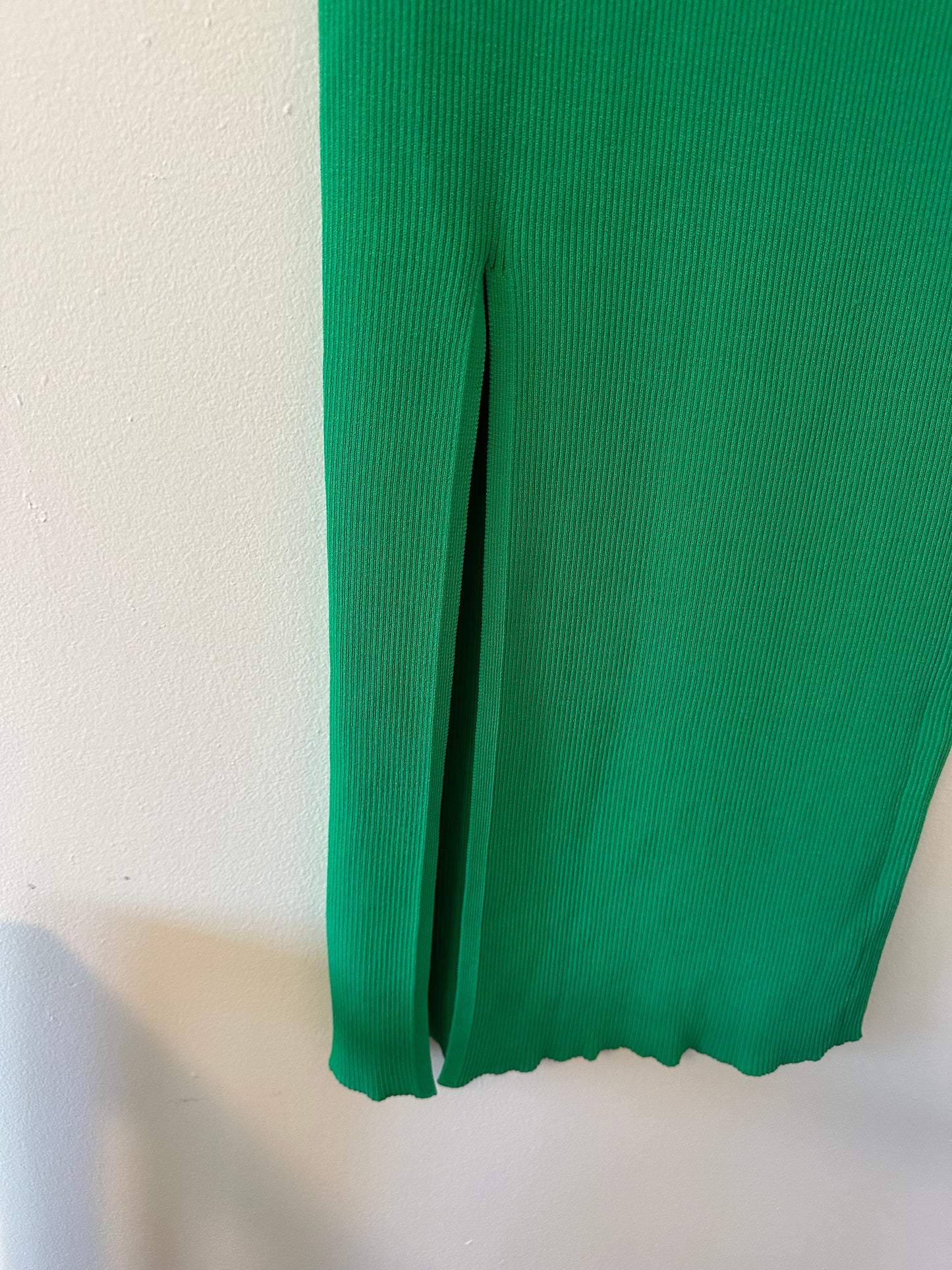 Zara Ribbed Midi Skirt with Slit in Green - Size Small