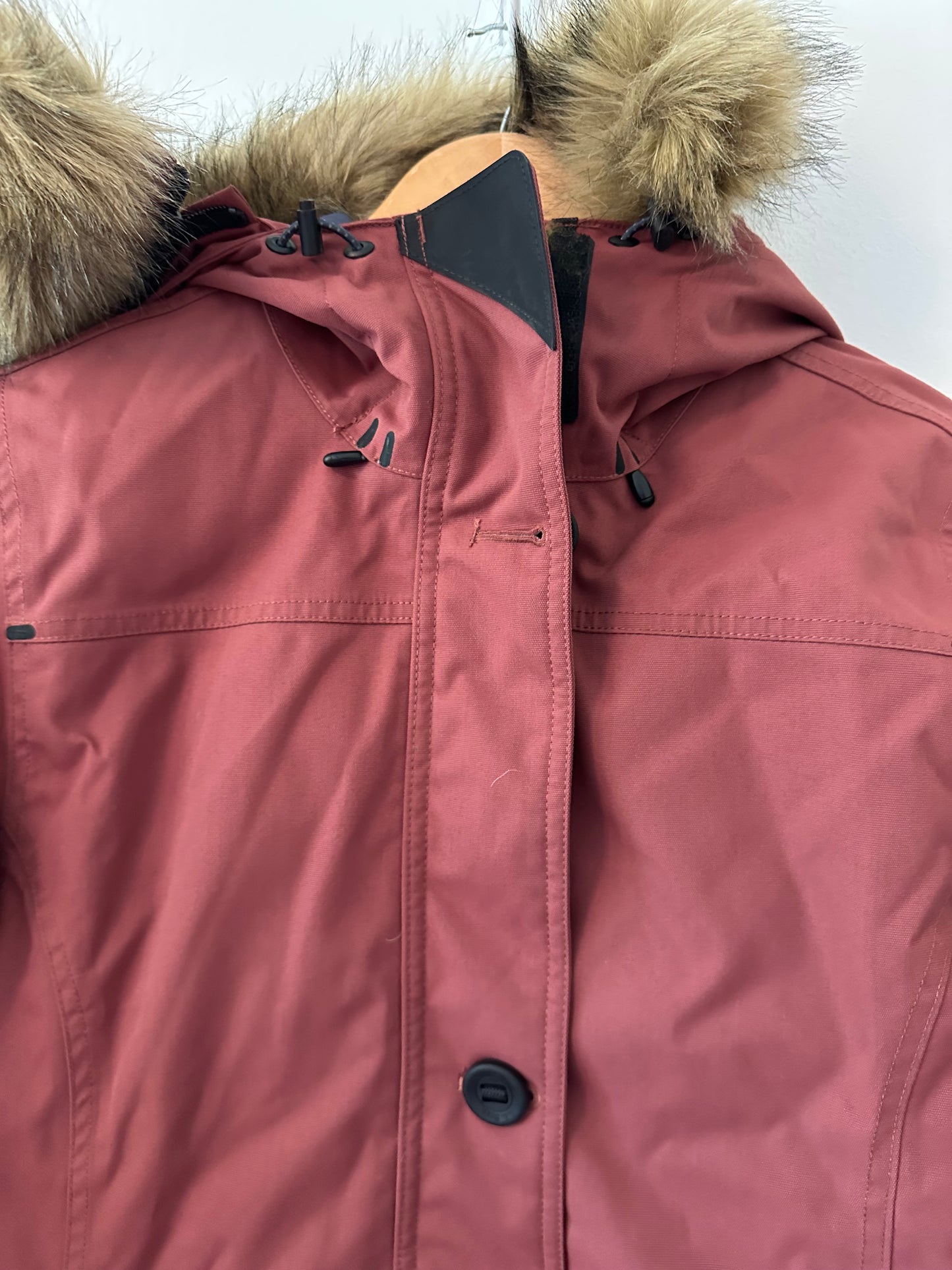 L.L. Bean - Women’s Maroon Maine Mountain Parka with Faux Fur Hood | Size Medium