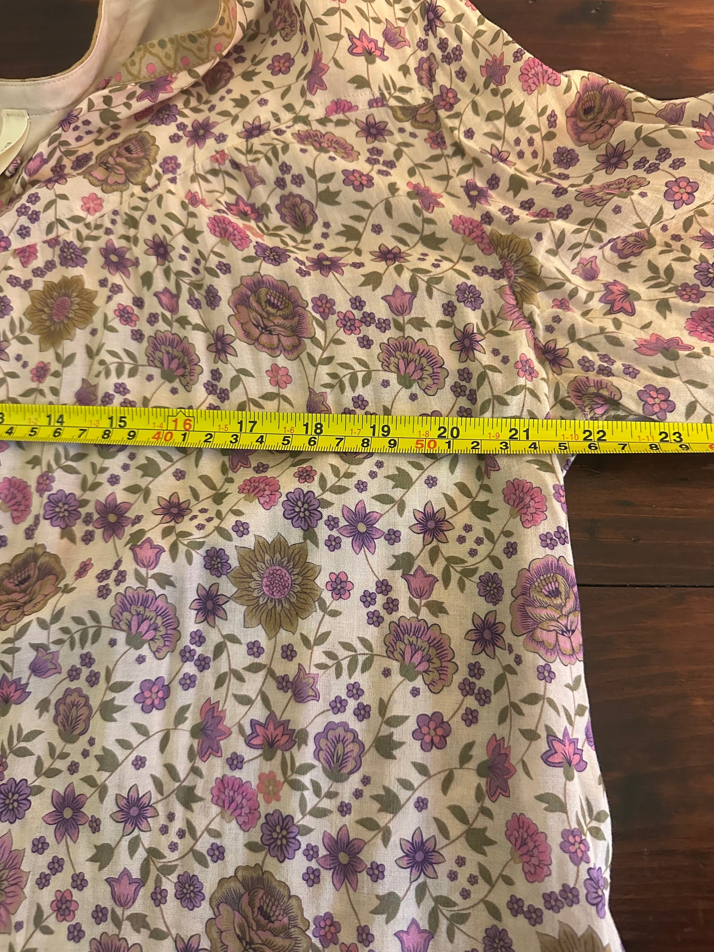 Spell Lady Untamed Floral V-Neck Blouse in Lavender - Size Small