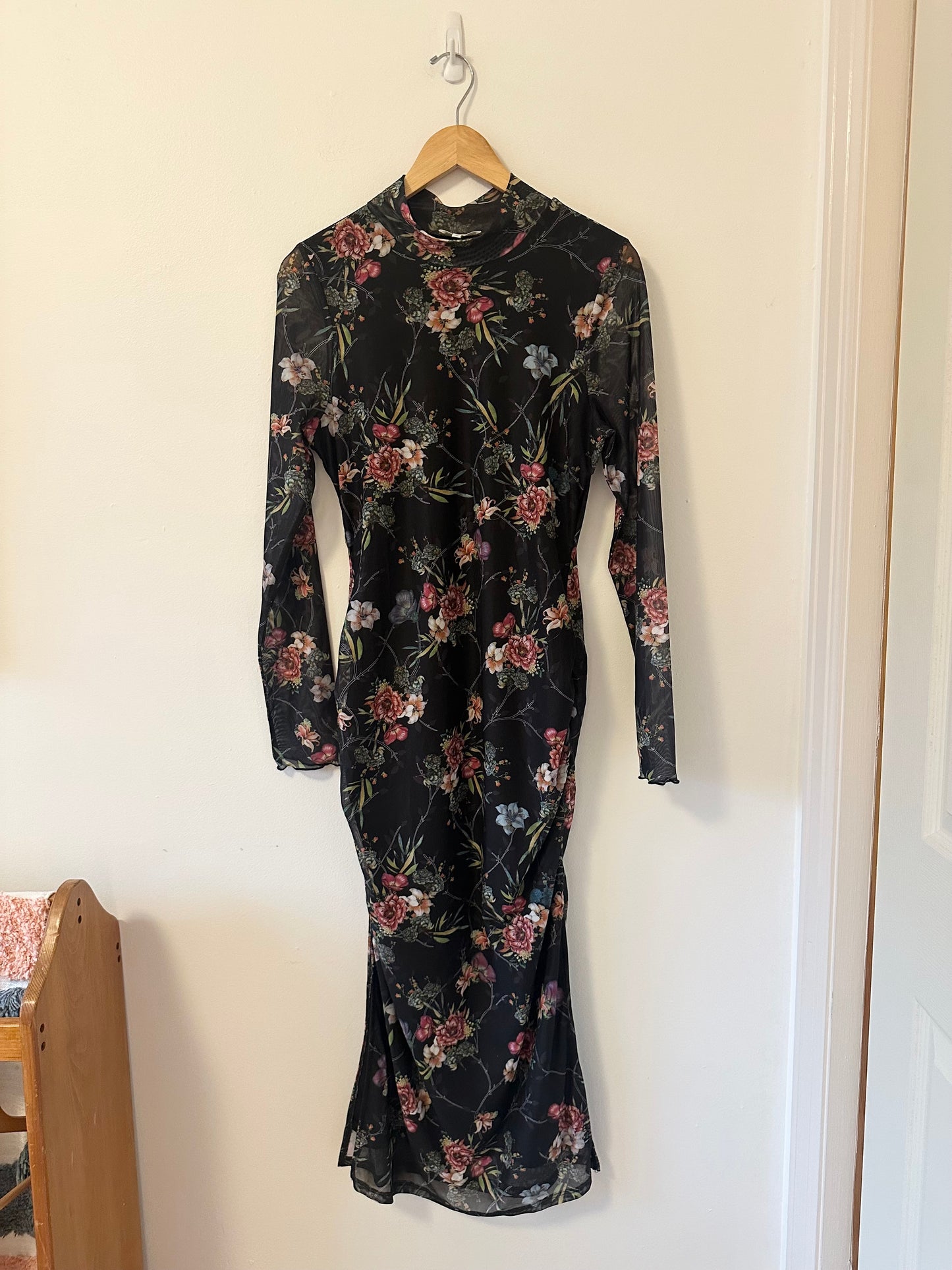 Heartloom The Sydney Black Floral Long Sleeve Mesh Mock Neck Dress | Size Large