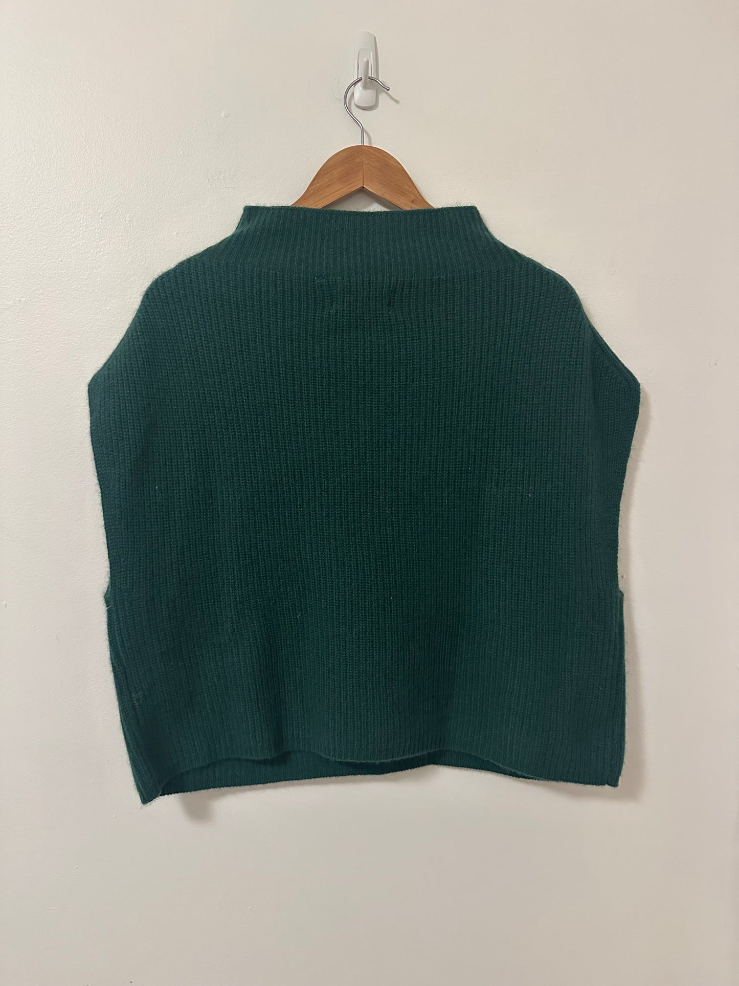 Anthropologie Enzo Oversized Ribbed Cashmere Sweater Vest in Green | Size Small
