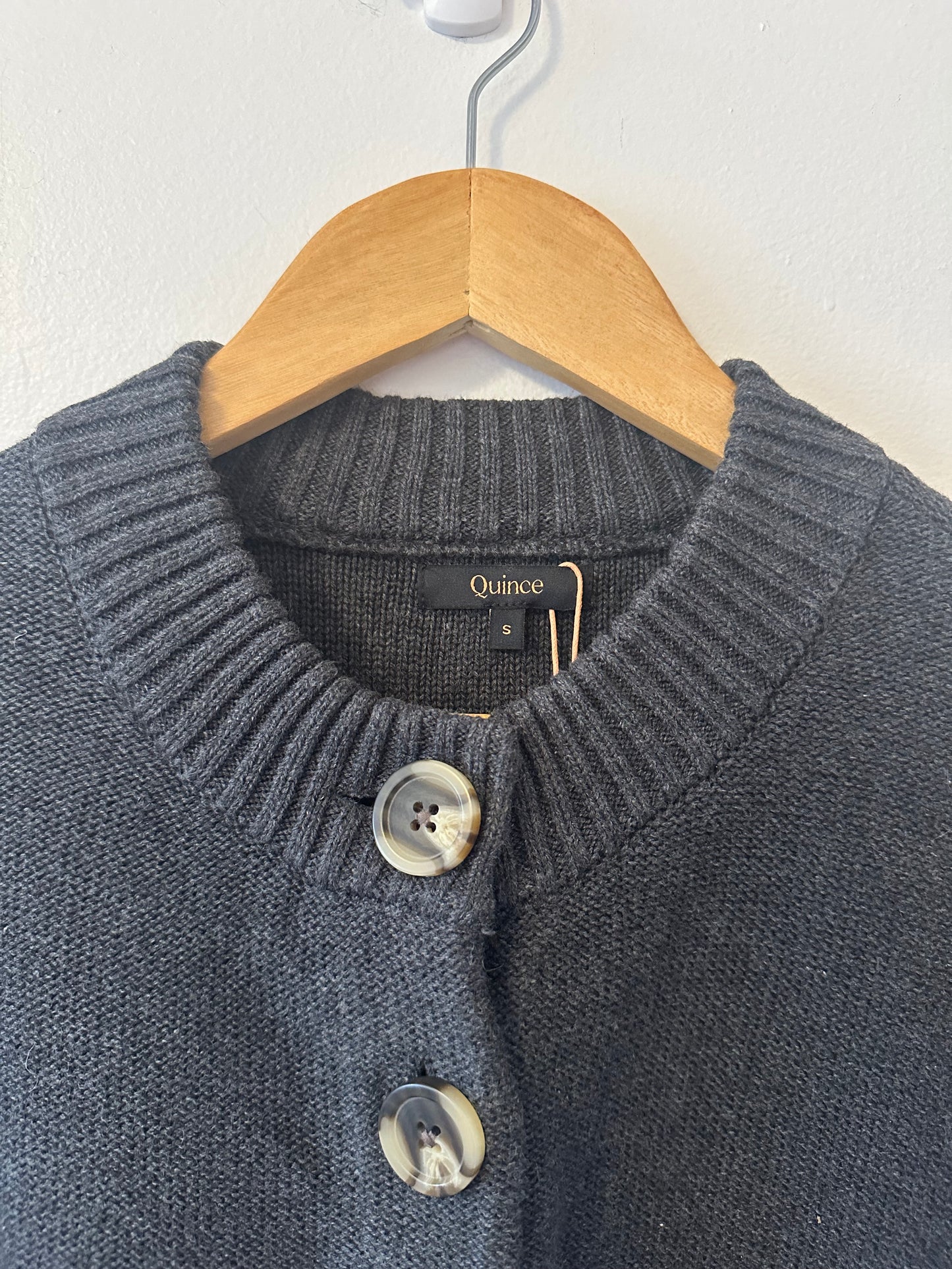 NWT Quince 100% Organic Cotton Cropped Cardigan in Charcoal Gray | Size Small