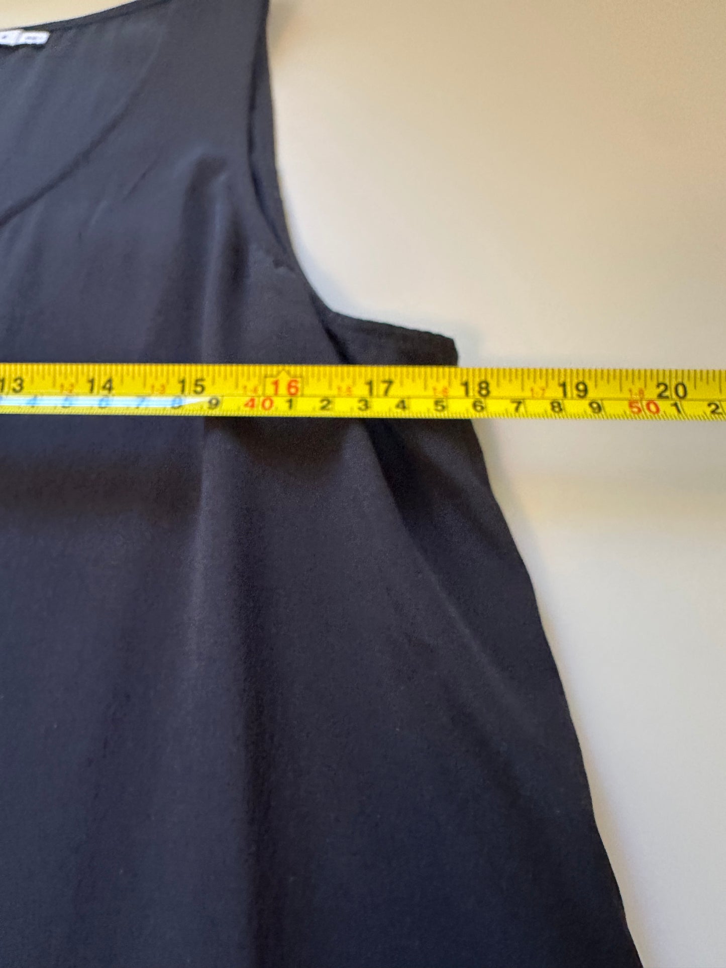 MM Lafleur The Vicky Tank in Washable Silk In Black | Size Medium