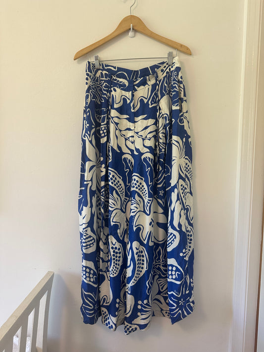 FARM Rio x Anthropologie Tropical Satin Wide Leg Pants in Blue Motif - Size Large