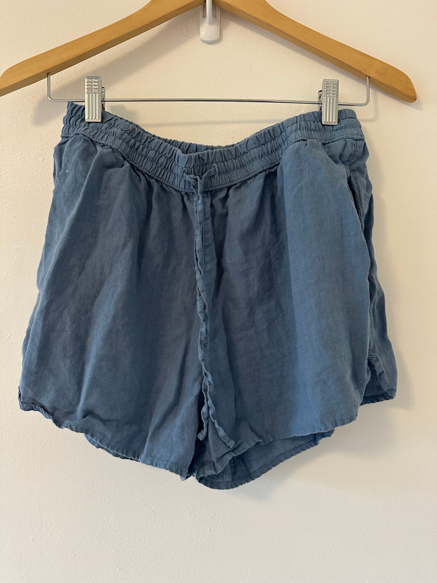 C&C California Blue Linen Shorts Size Medium