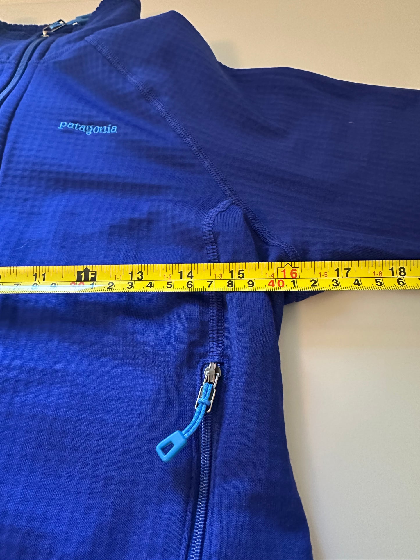 Patagonia Women’s R1® Full-Zip Jacket in Cobalt Blue | Size Medium