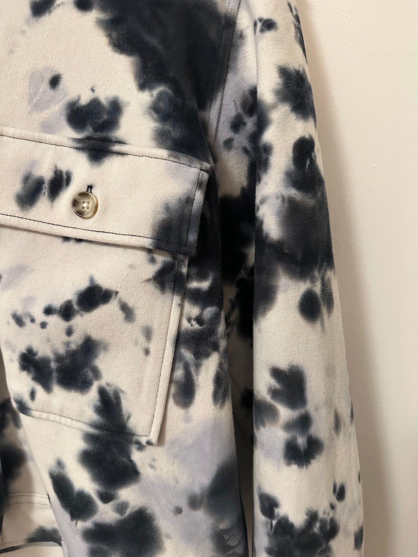 Rails Steffi Tie-Dye Jacket with Flap Pockets in Navy Charcoal | Size Large