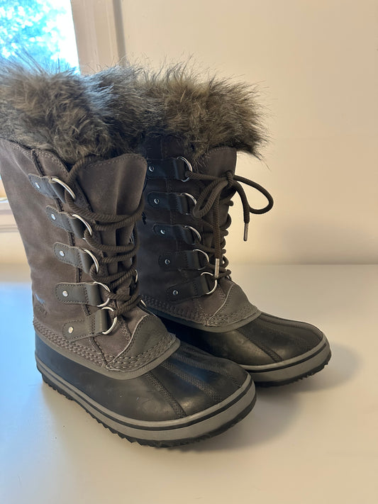 Sorel JOAN OF ARCTIC™ Women's Waterproof Boot in Quarry and Black | Size 7.5