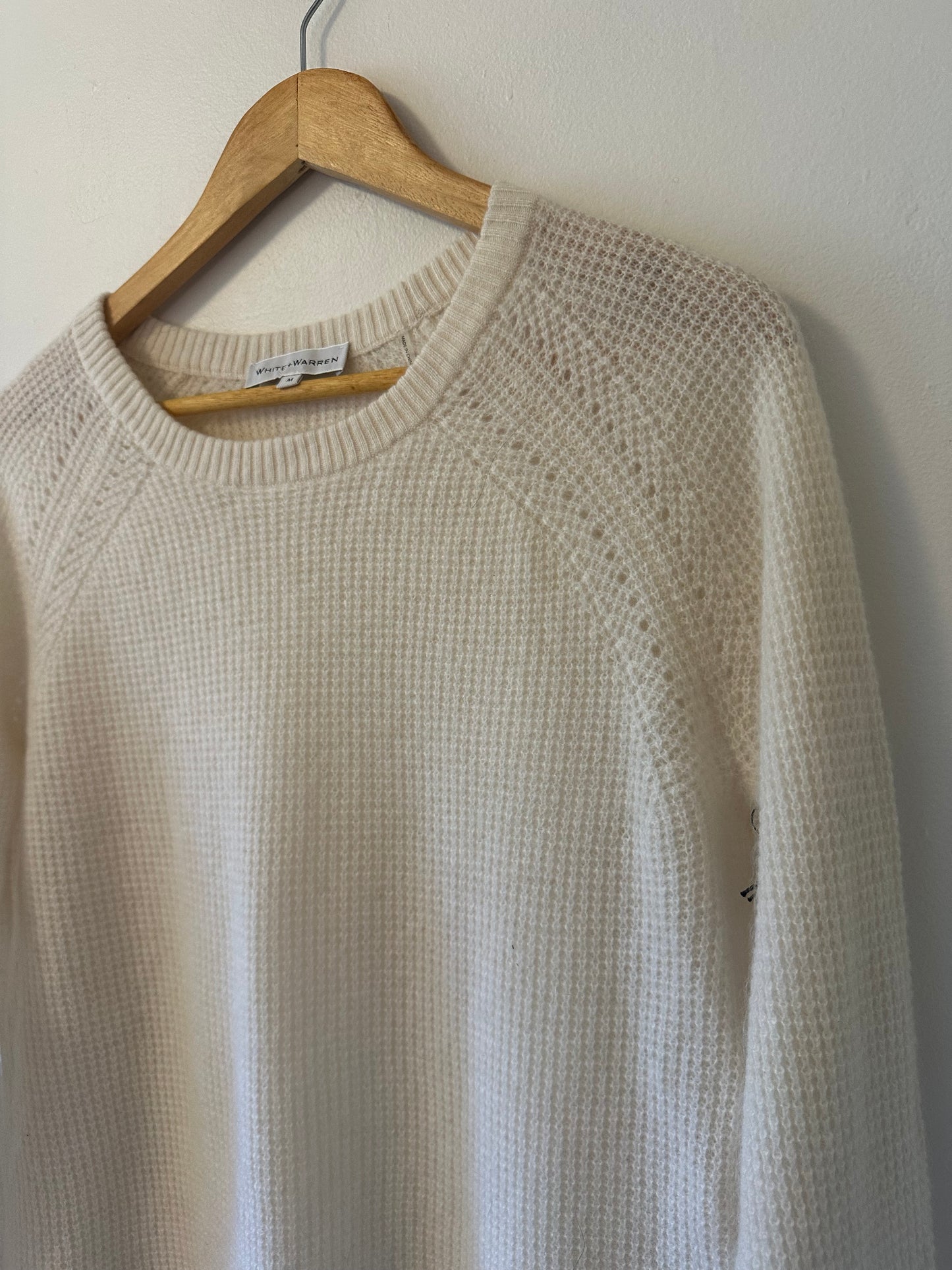 NWT White + Warren Cashmere Waffle Sweatshirt Sweater in Cream | Size Small