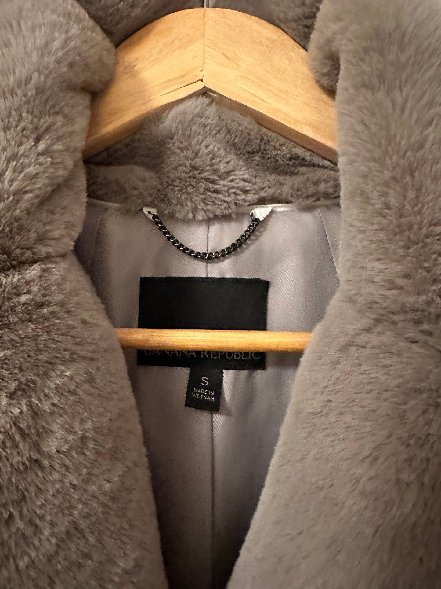 Banana Republic Teddy Faux Fur Jacket in Gray | Size Small