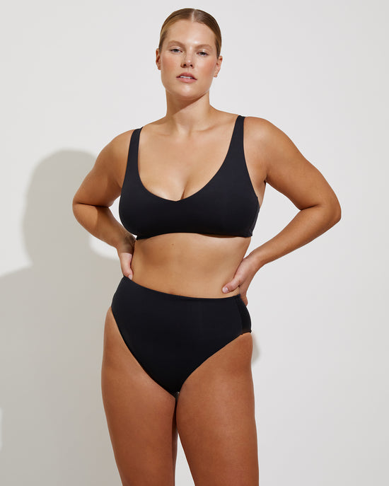 NWT Left on Friday Hi Hi Bikini Bottoms in Black - Size Medium