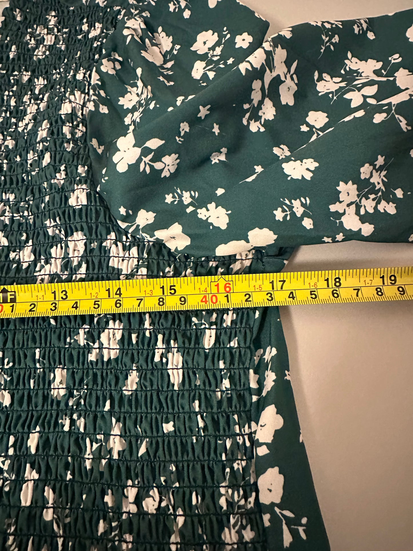 Sunday Up Smocked Green and White Floral Midi Dress | Size Large