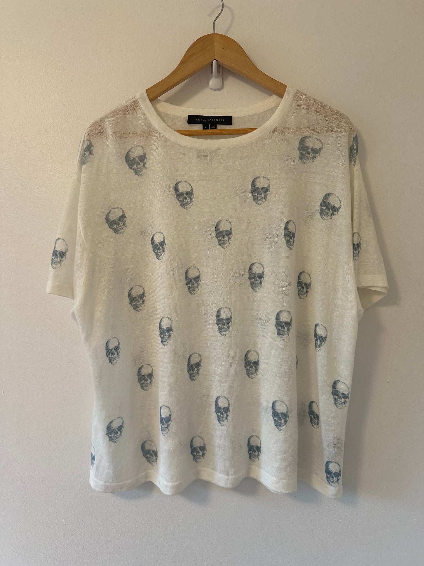 Skull Cashmere White Short Sleeve Linen Tee with Skull Print Size Large