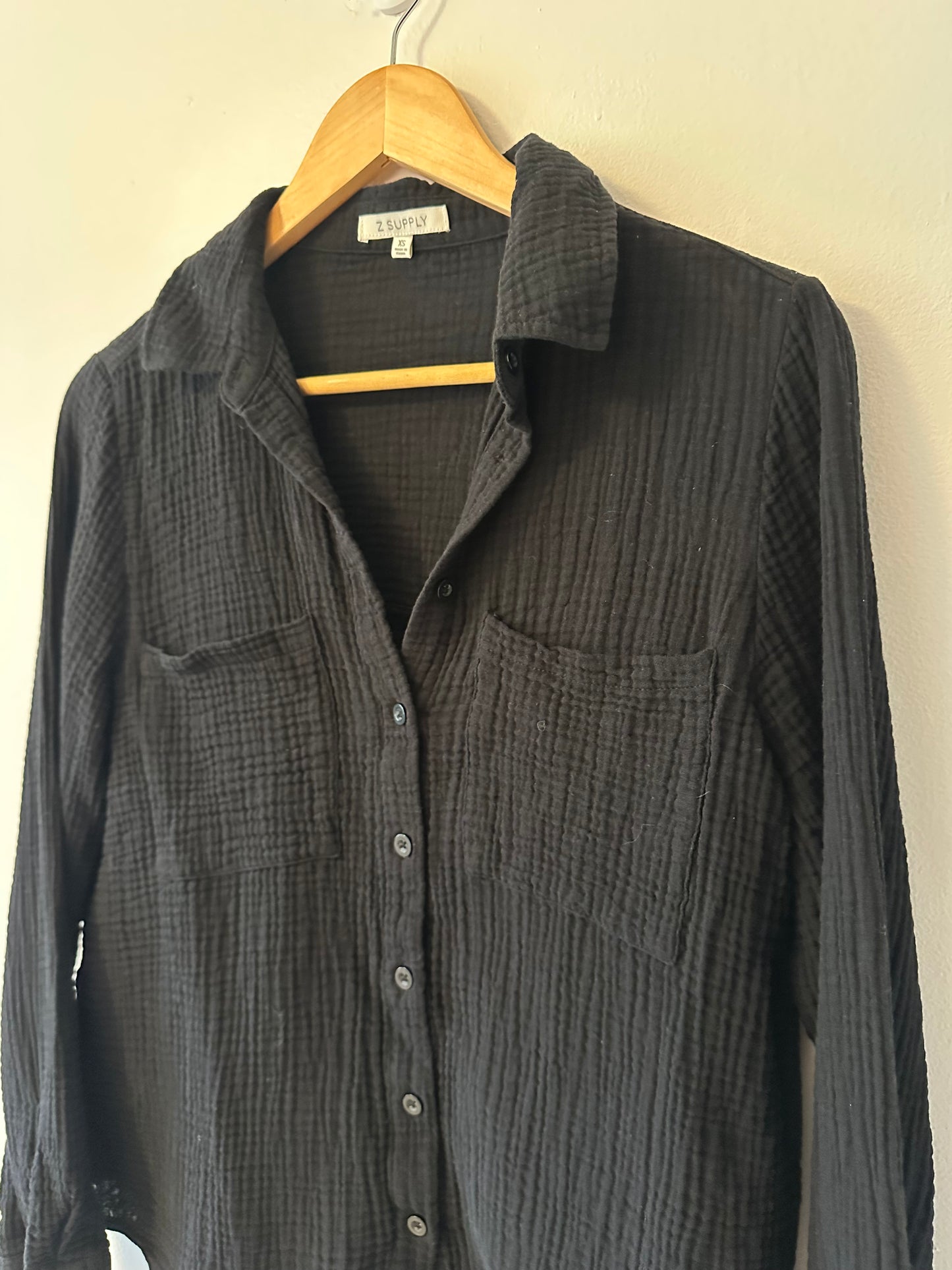 Z Supply Kaili Button Up Gauze Top in Black | Size XS