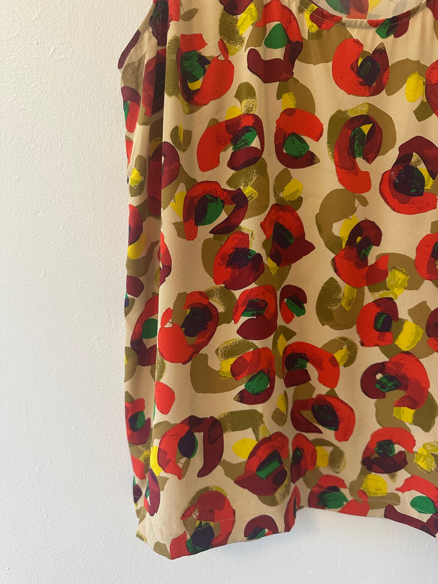 M.M. LaFleur New York Poppy Floral Tank Top - Size Medium