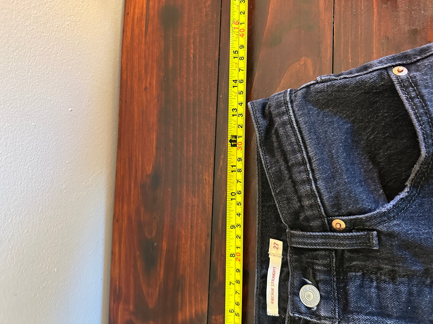 Levi's - Faded Black Ribcage High Waist Straight Leg Women's Jeans | Size 27