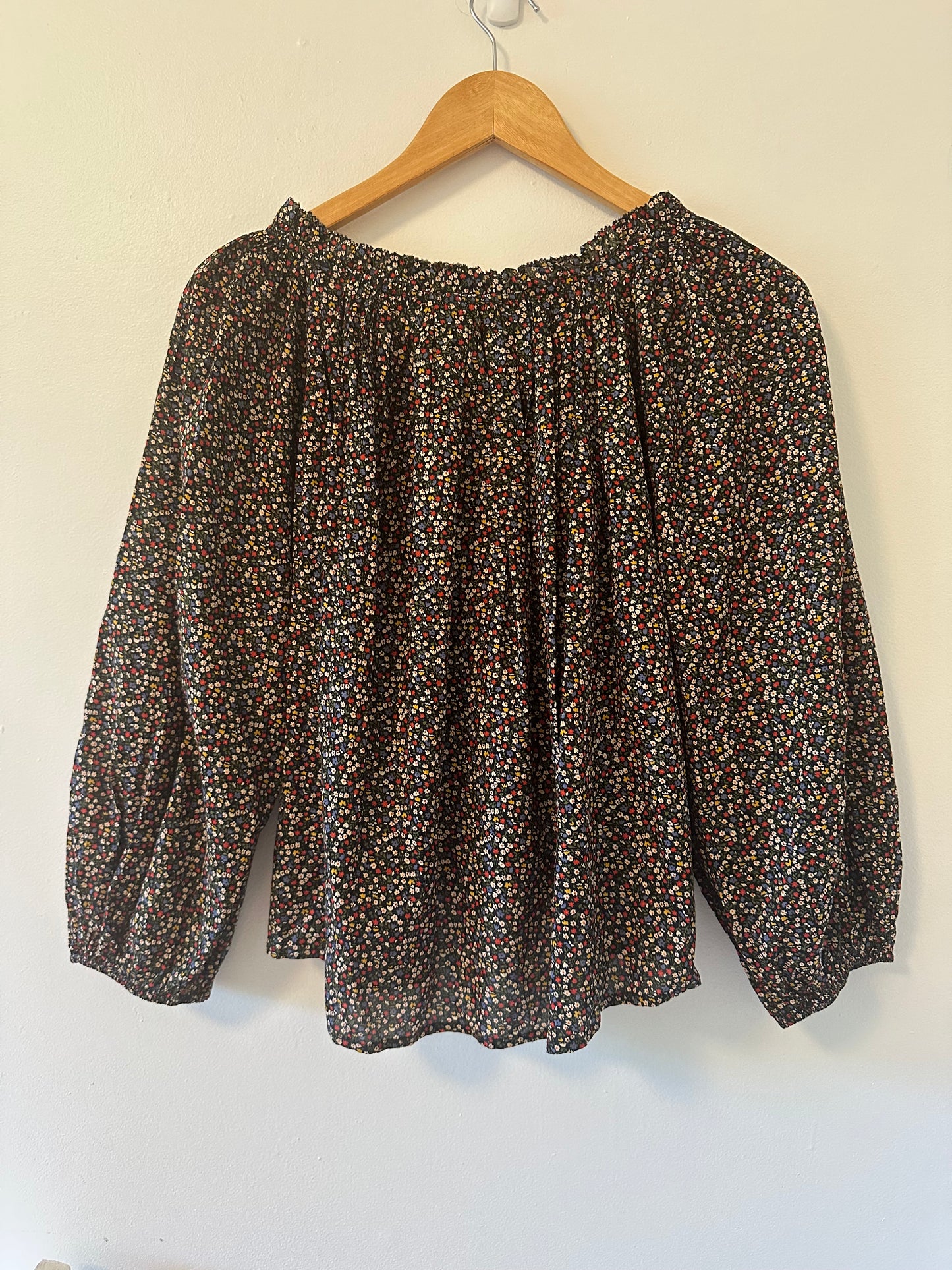 The Great. The Moonstone Top - Dark Navy Mini Wildflower Print Size 0