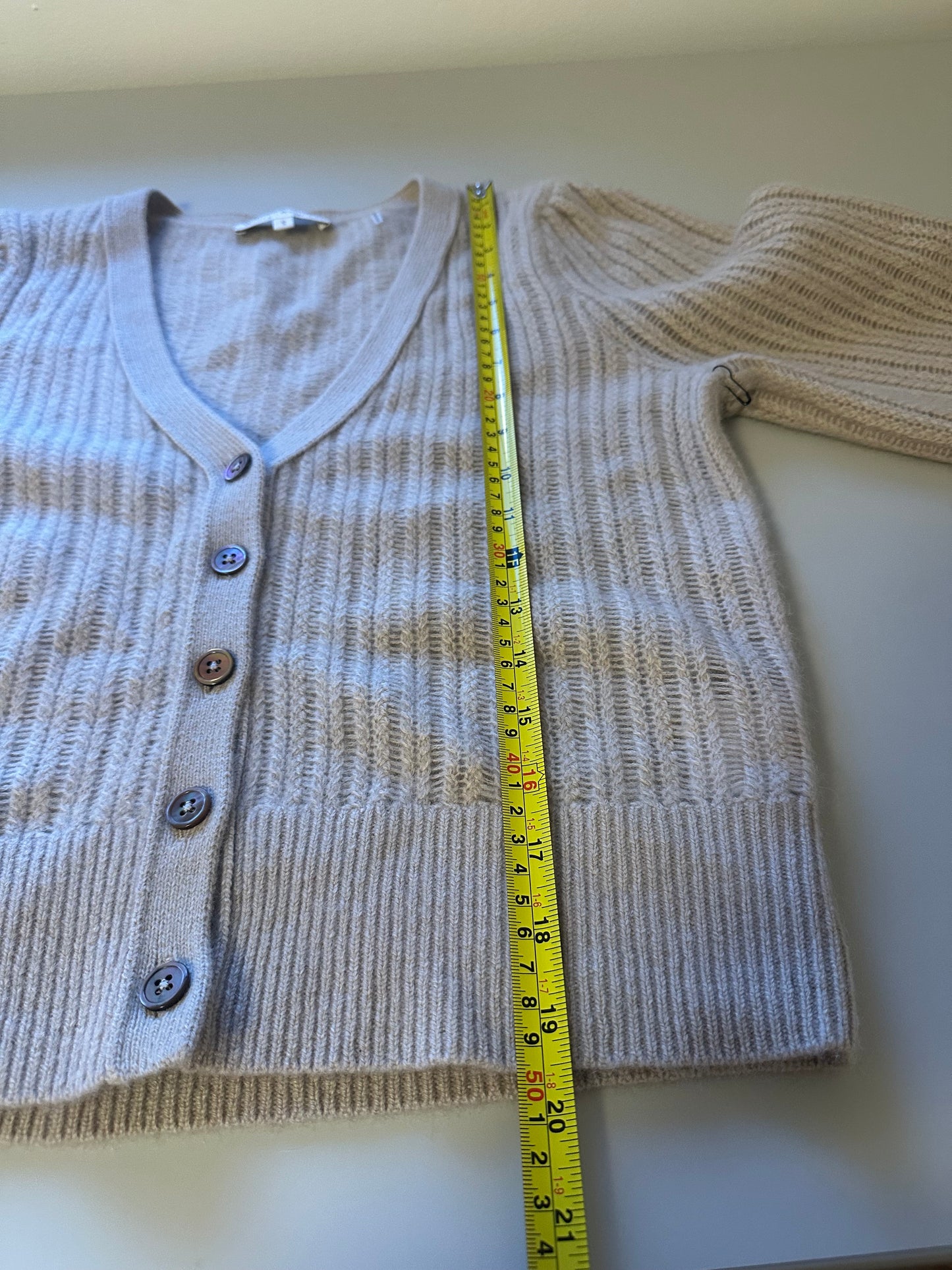 White + Warren Cashmere Textured Cardigan in Jute Heather | Size Small