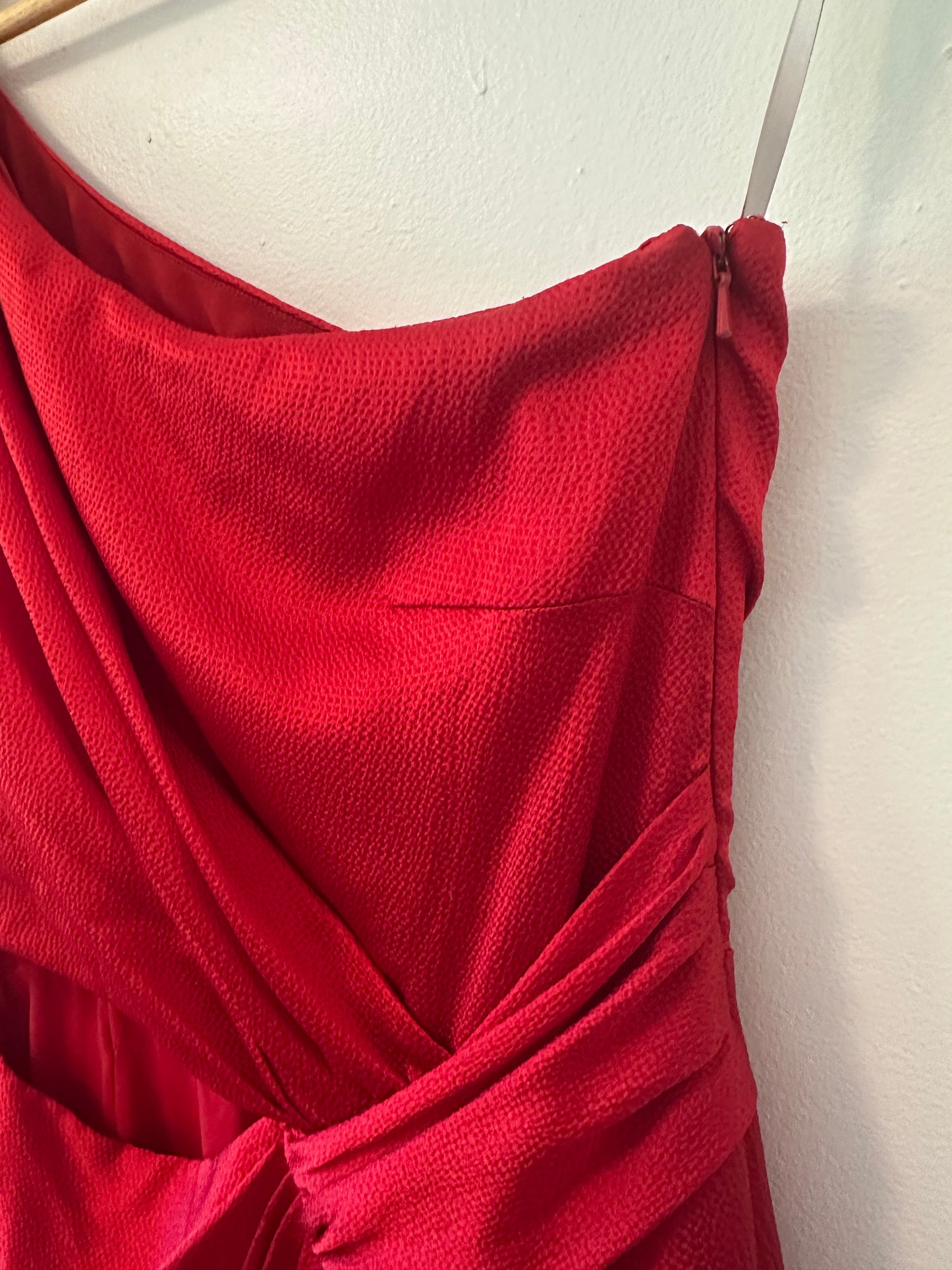Monique Lhuillier One-Shoulder Red Evening Gown - Size 8