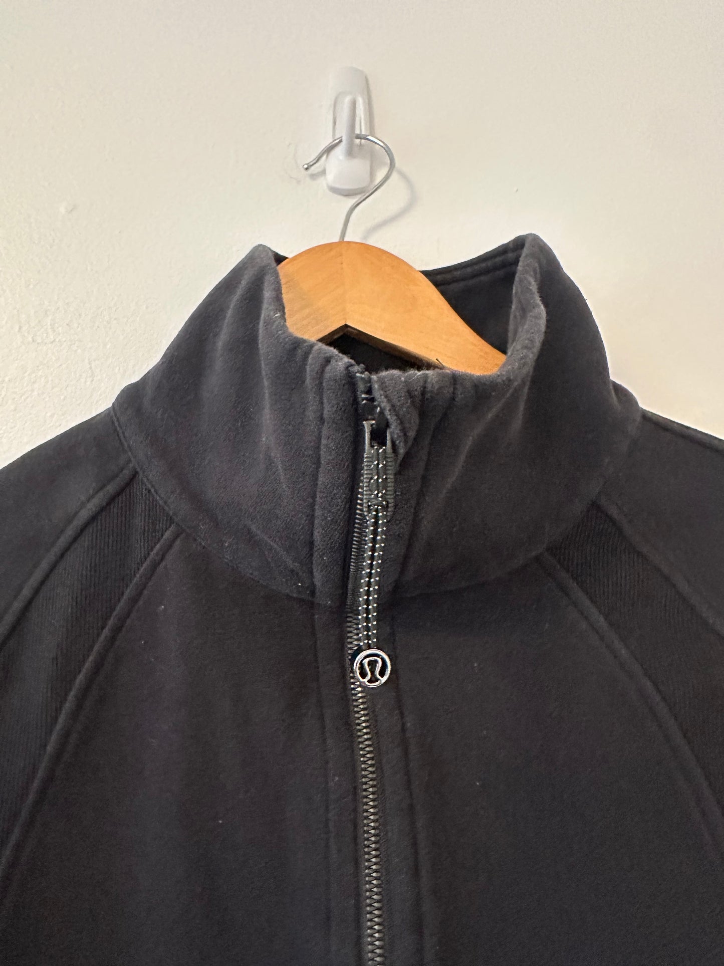 Lululemon Athletica - Scuba Oversized Funnel-Neck Half Zip in Black | Size XS/S