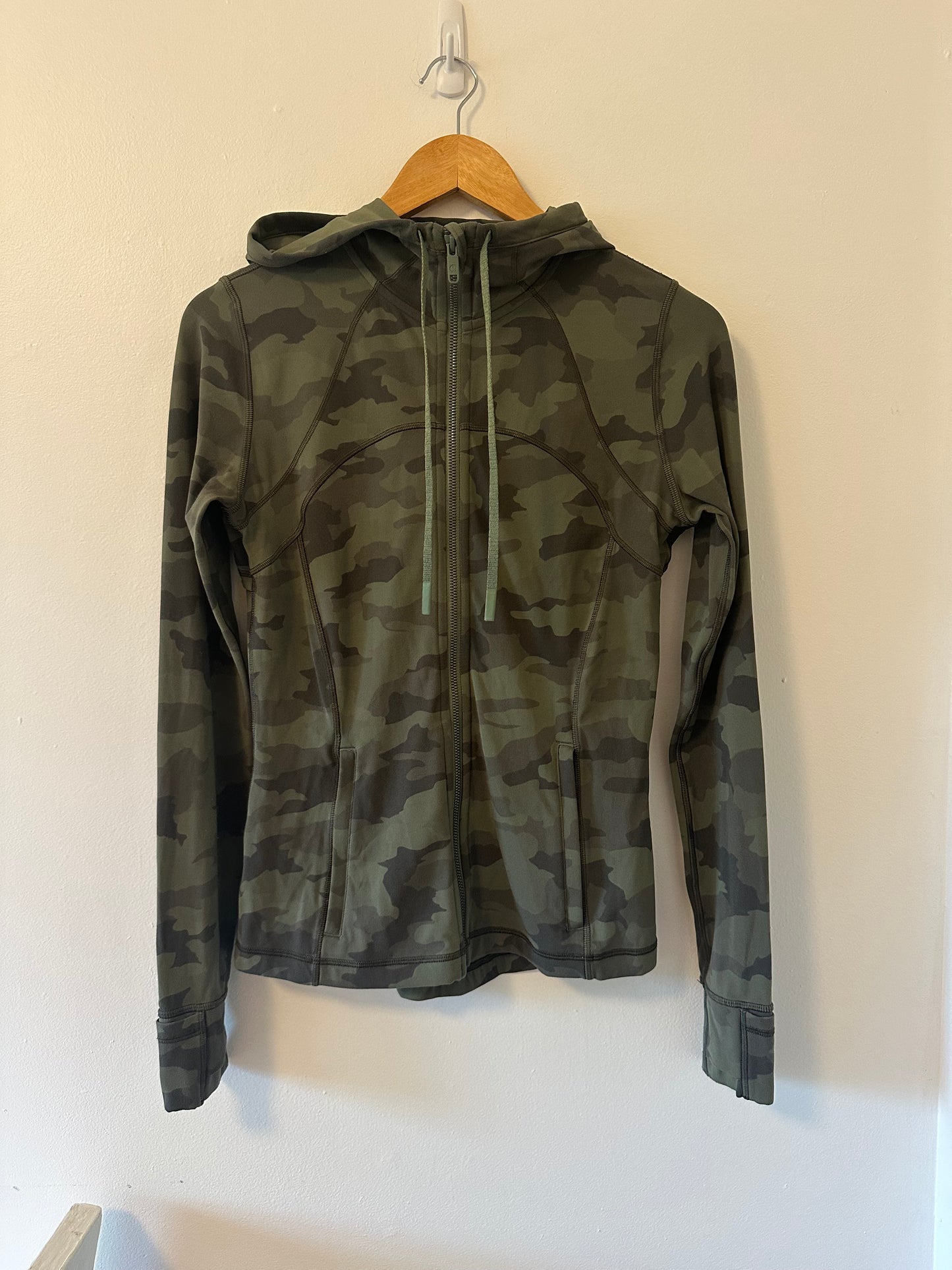 Lululemon Hooded Define Jacket *Nulu Camo Green Twill Multi - Size 8