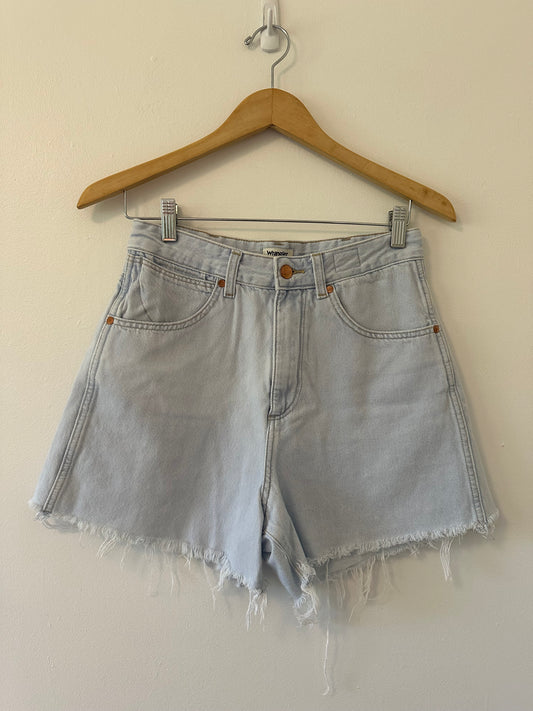 Wrangler A-Line Trick of The Trade Light Blue Frayed Hem Jean Shorts - Size 27