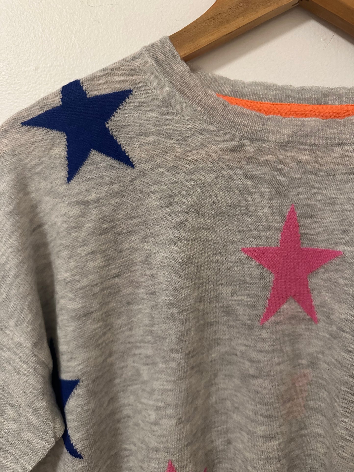 Sundry Multi Colored Stars Gray Long Crewneck Sweater | Size 1 / Small