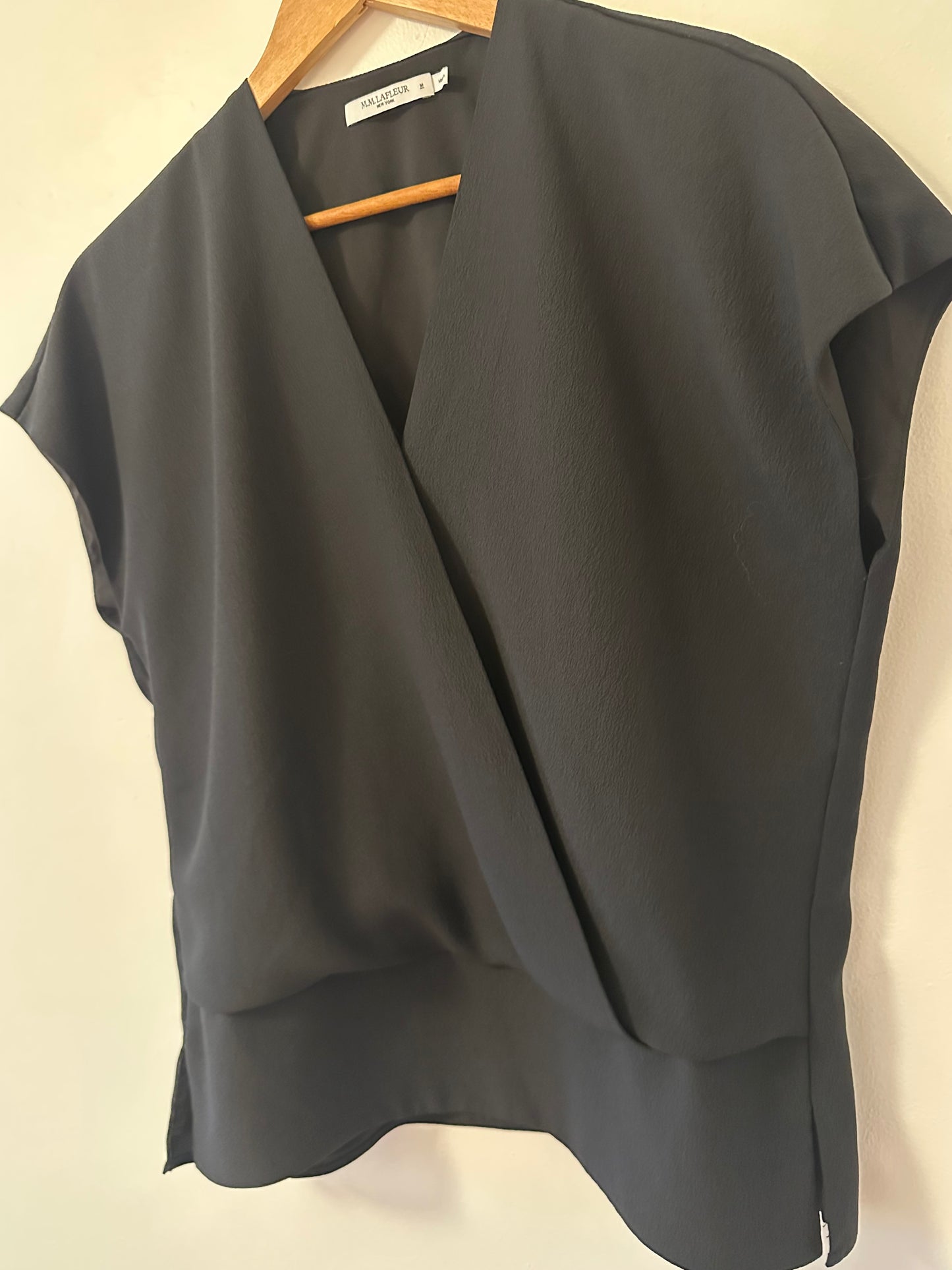 MM Lafleur The Antonia Top - Eco Soft Wave in Black | Size Medium